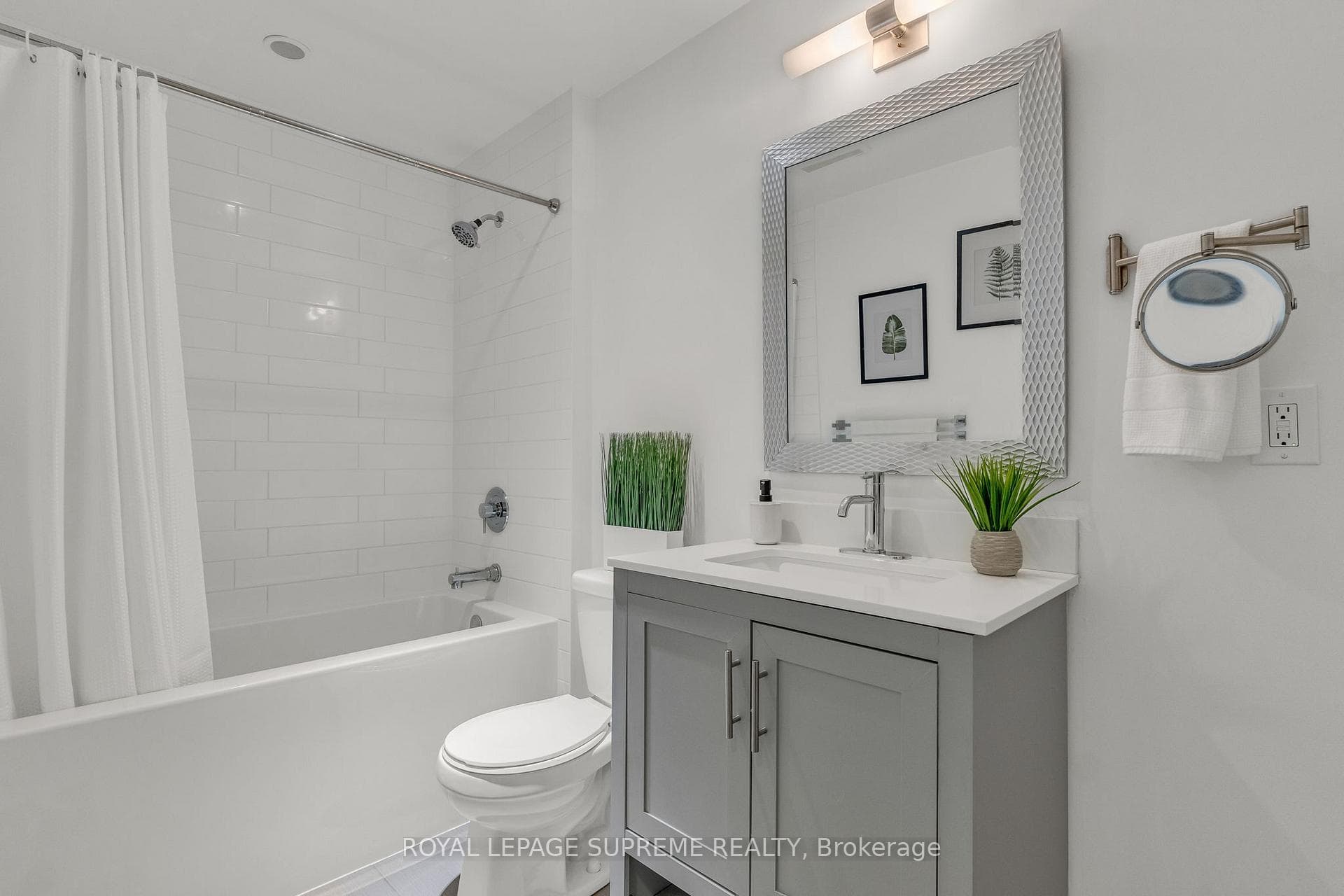 65 Speers Road Unit 612 photo 20