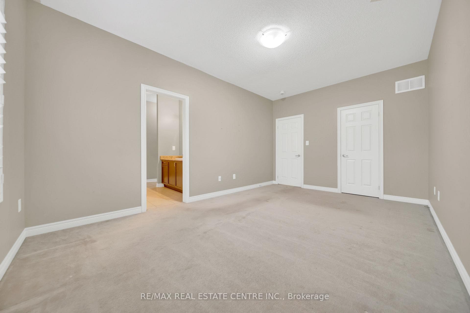 81 Vezna Crescent photo 23