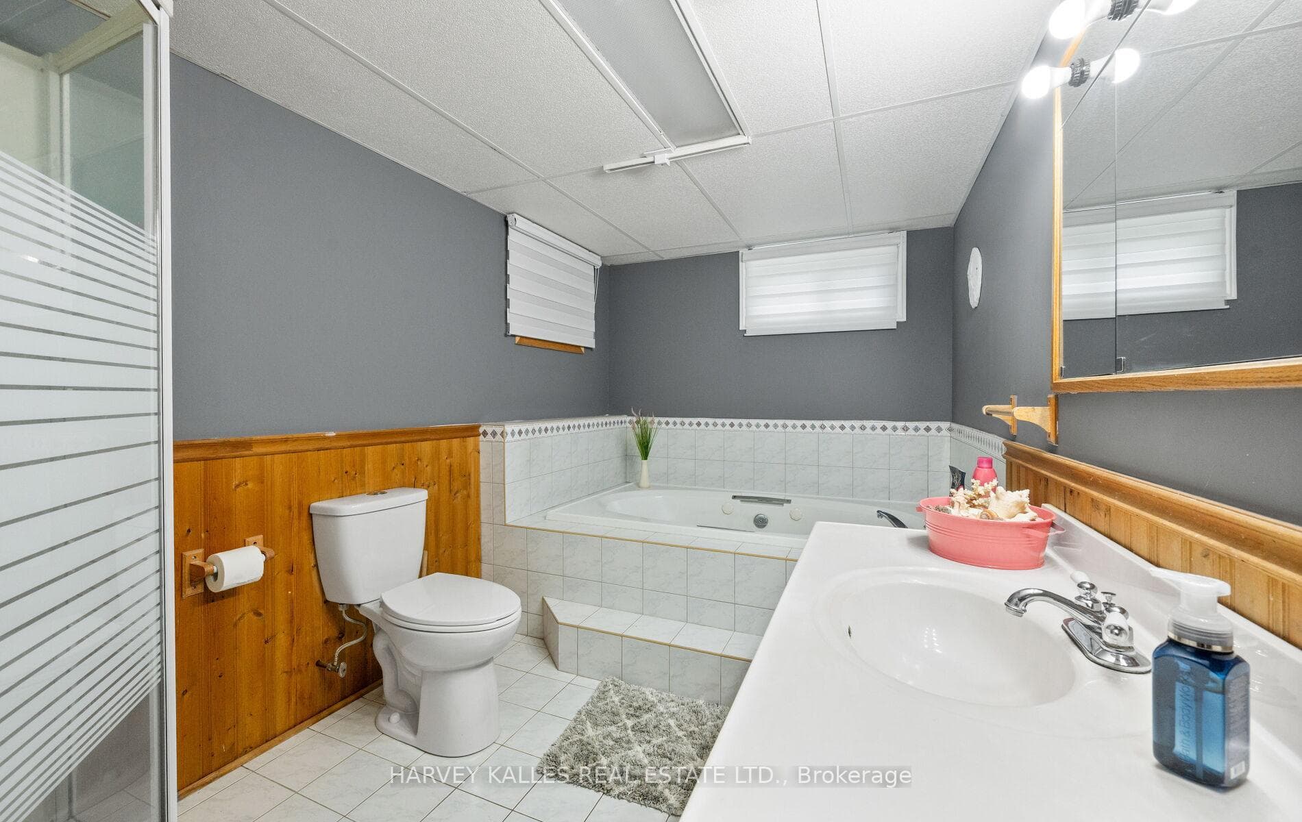 112 DUMBLE Avenue photo 22