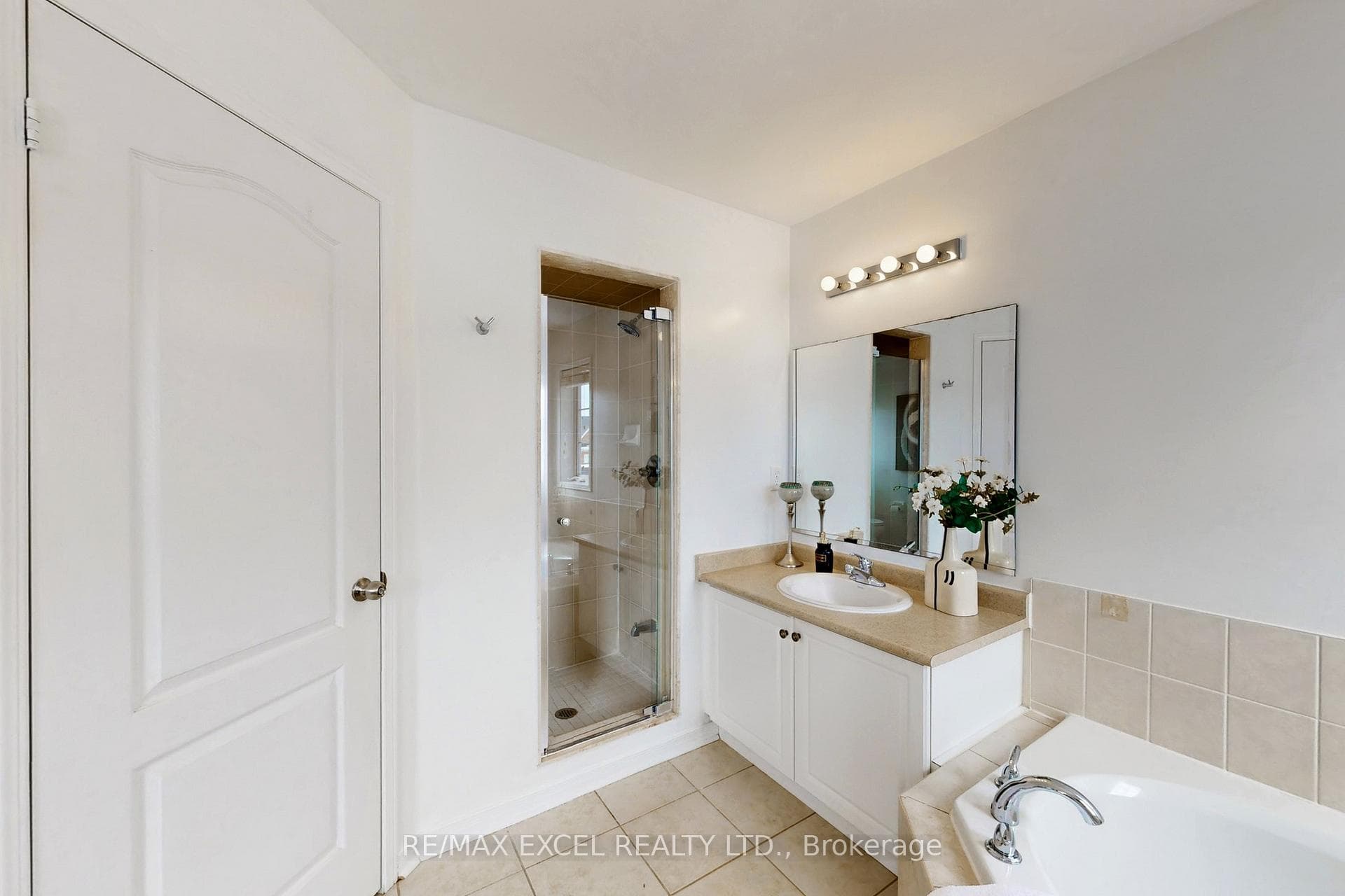 43 Evaridge Drive photo 20
