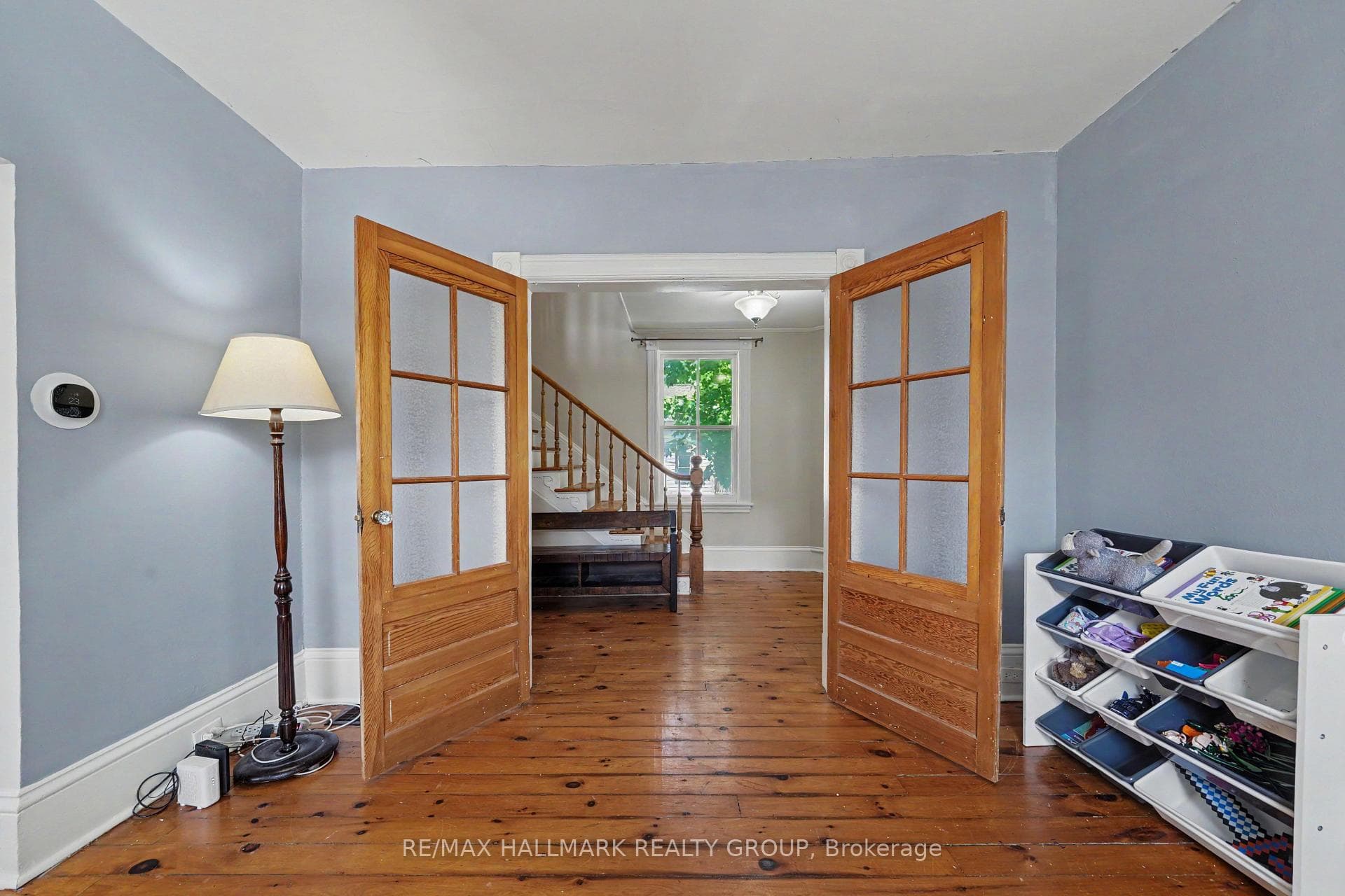 98 Drummond Street photo 10