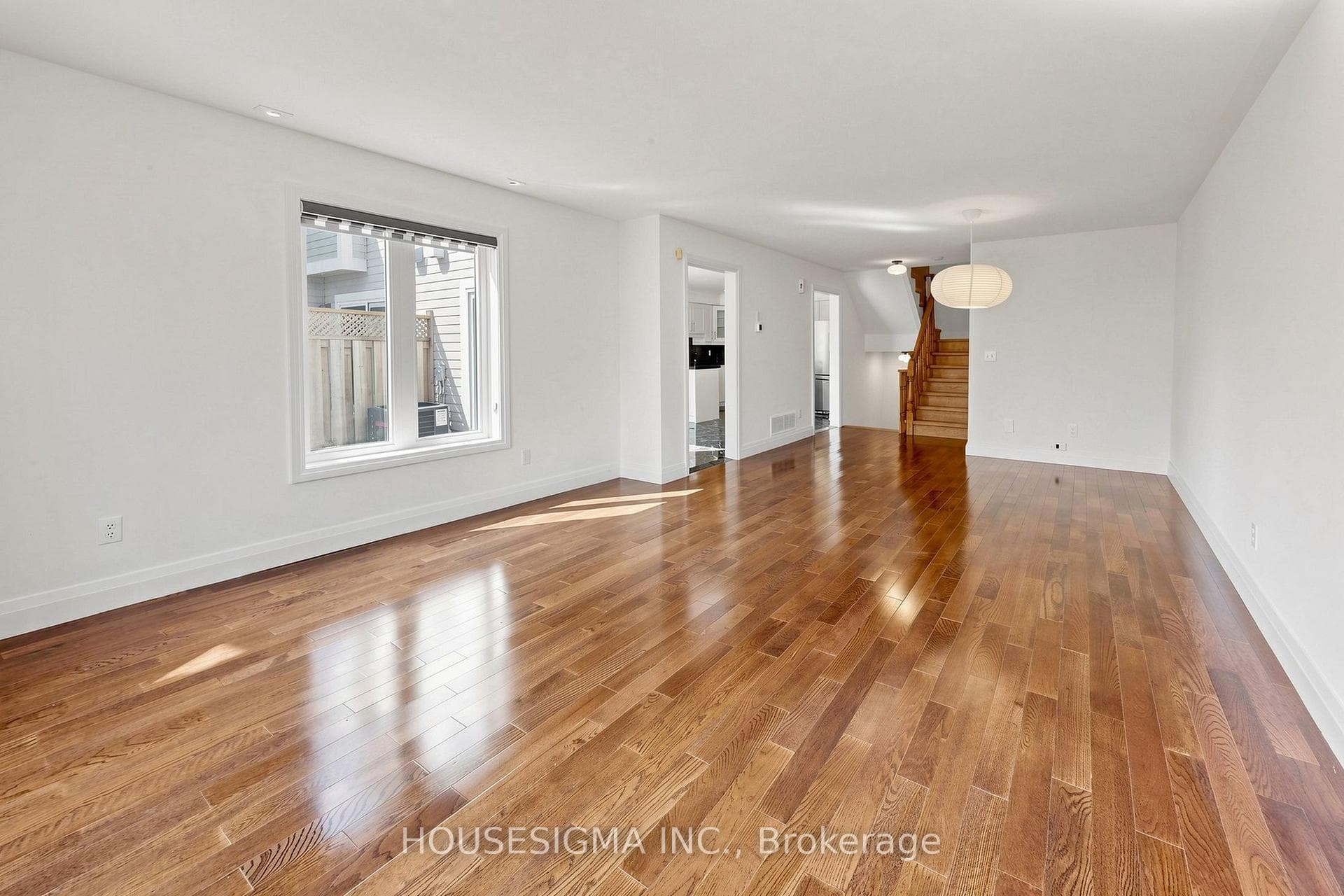 83 Mondeo Drive Unit 220 photo 9