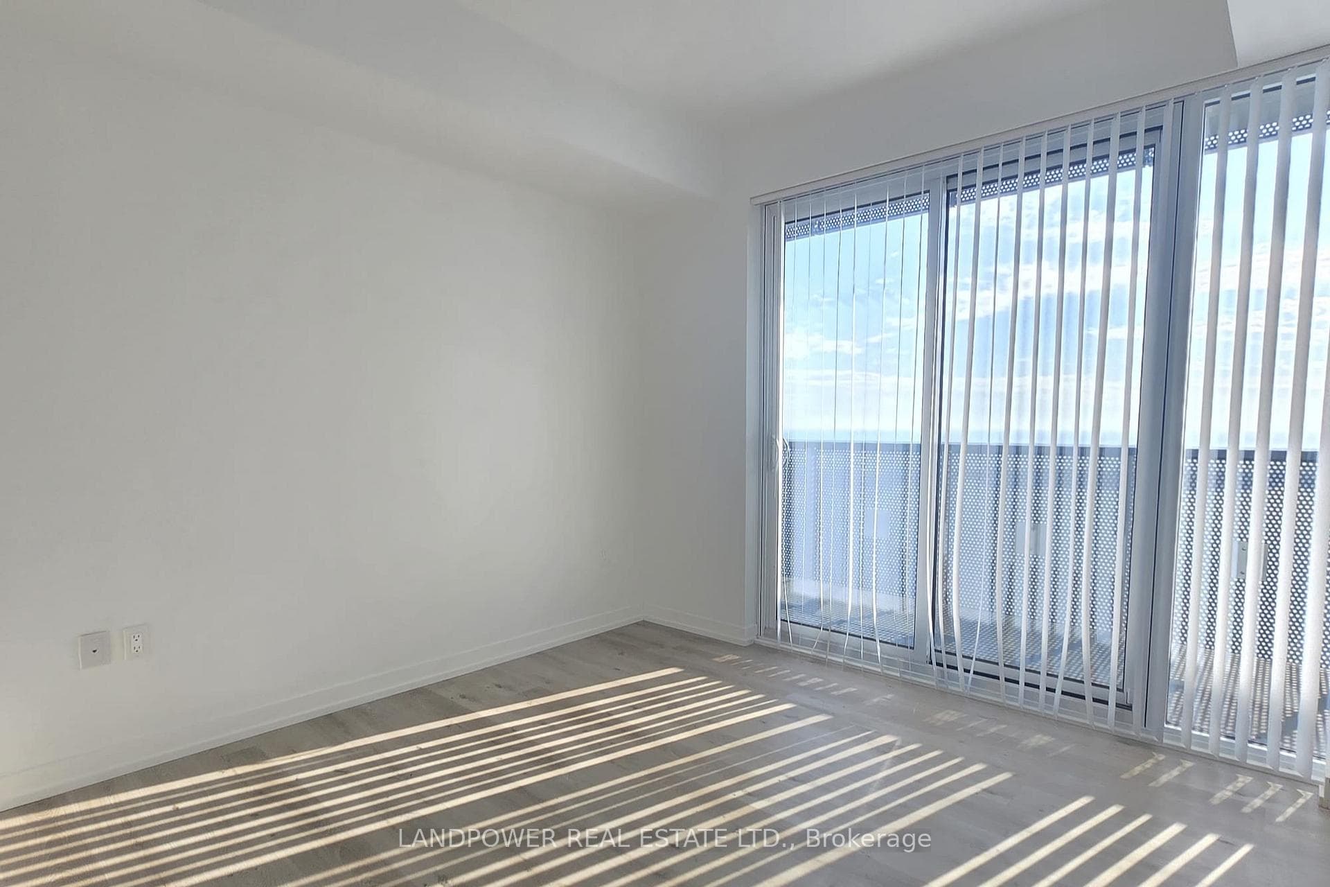 138 Downes Street Unit 5309 photo 17