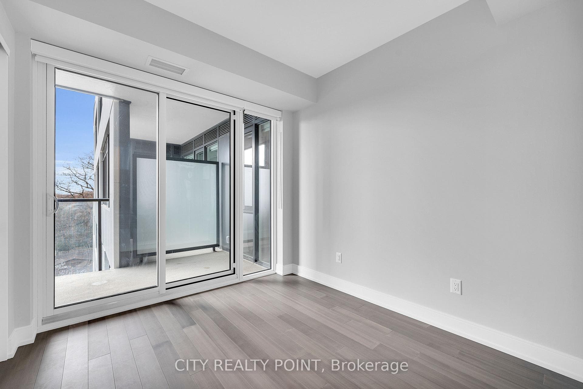 664 Spadina Avenue Unit 609 photo 10