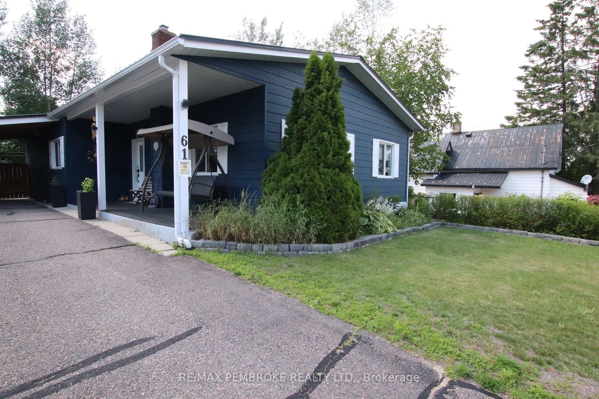 61 DORAN Road photo 2