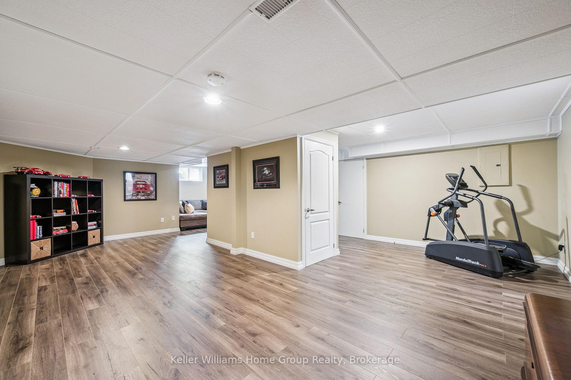 7809 Speedvale Avenue photo 30