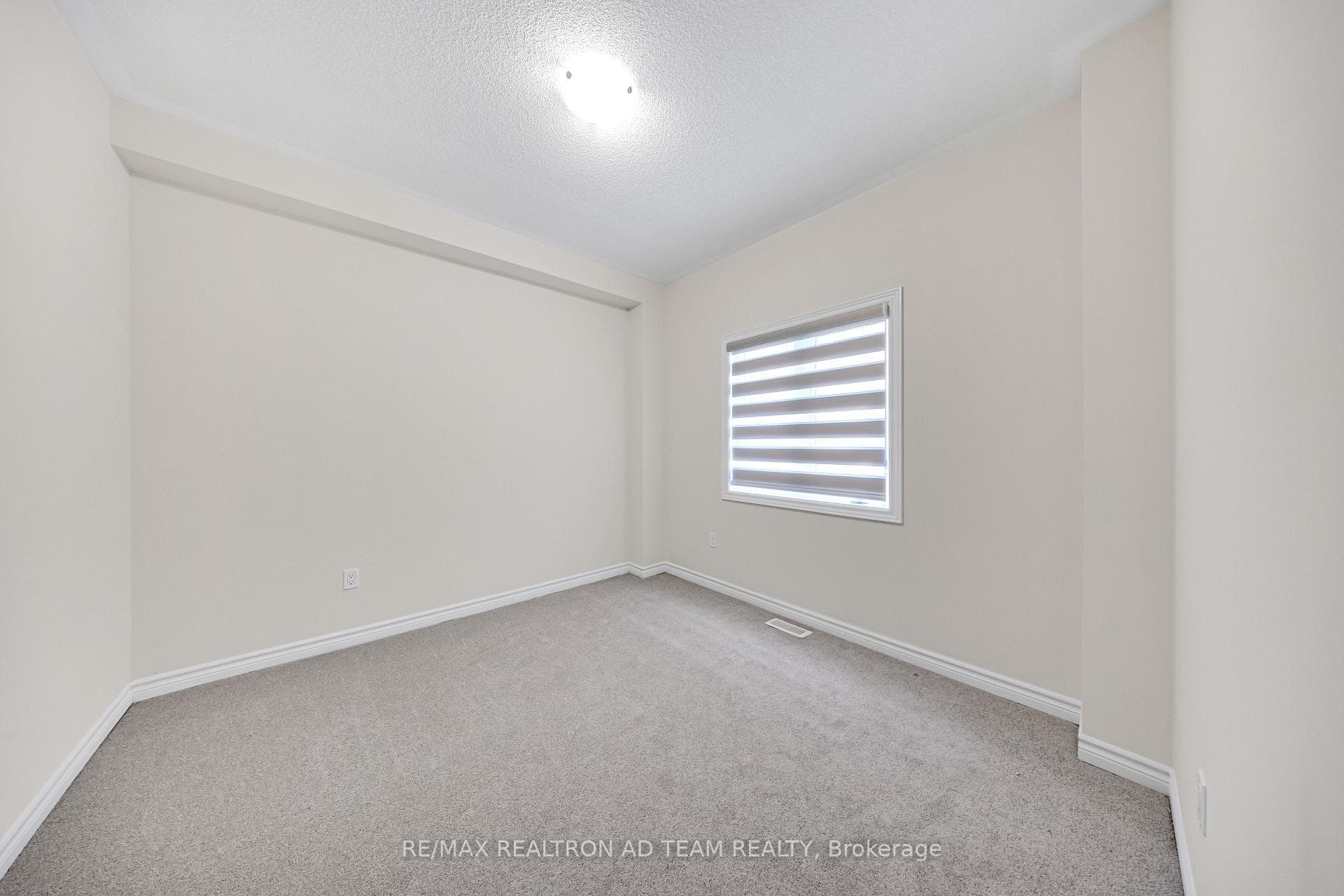 126 North Garden Boulevard photo 15