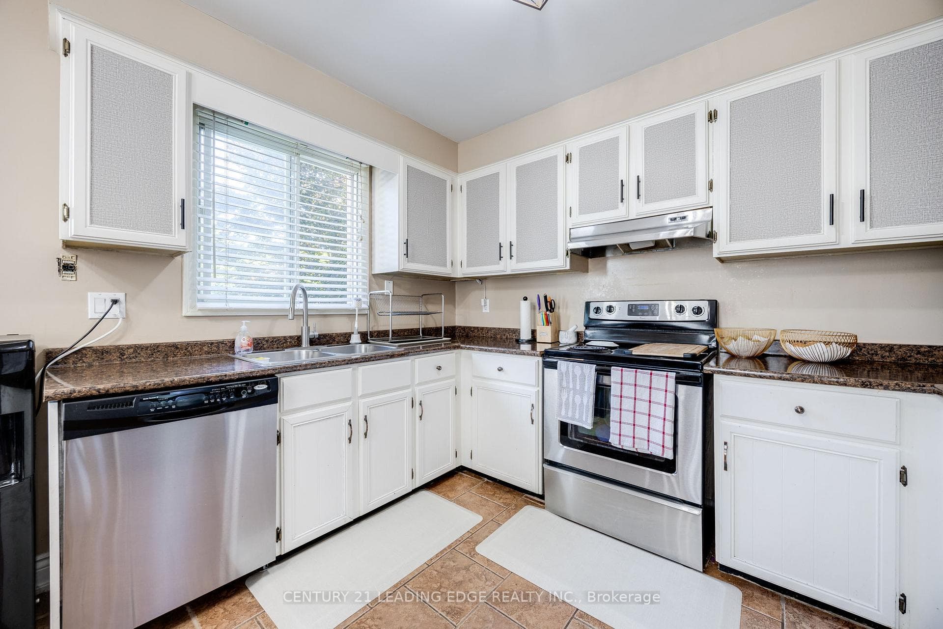 29 BAXTER Crescent photo 14
