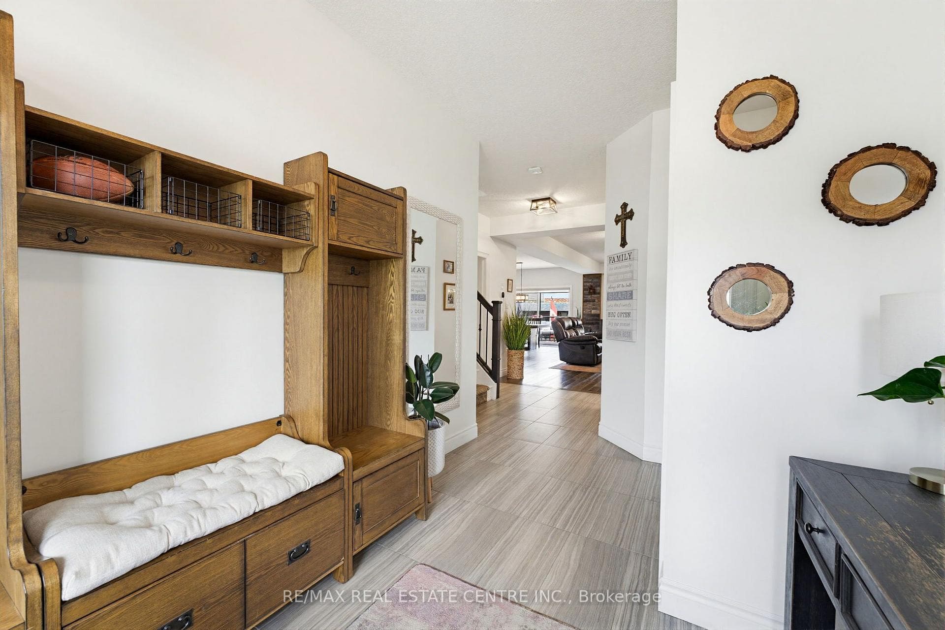 148 Birkinshaw Road photo 8