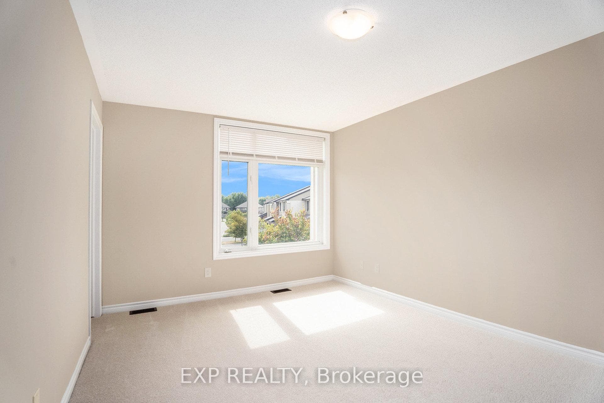 349 Ardmore Street photo 18
