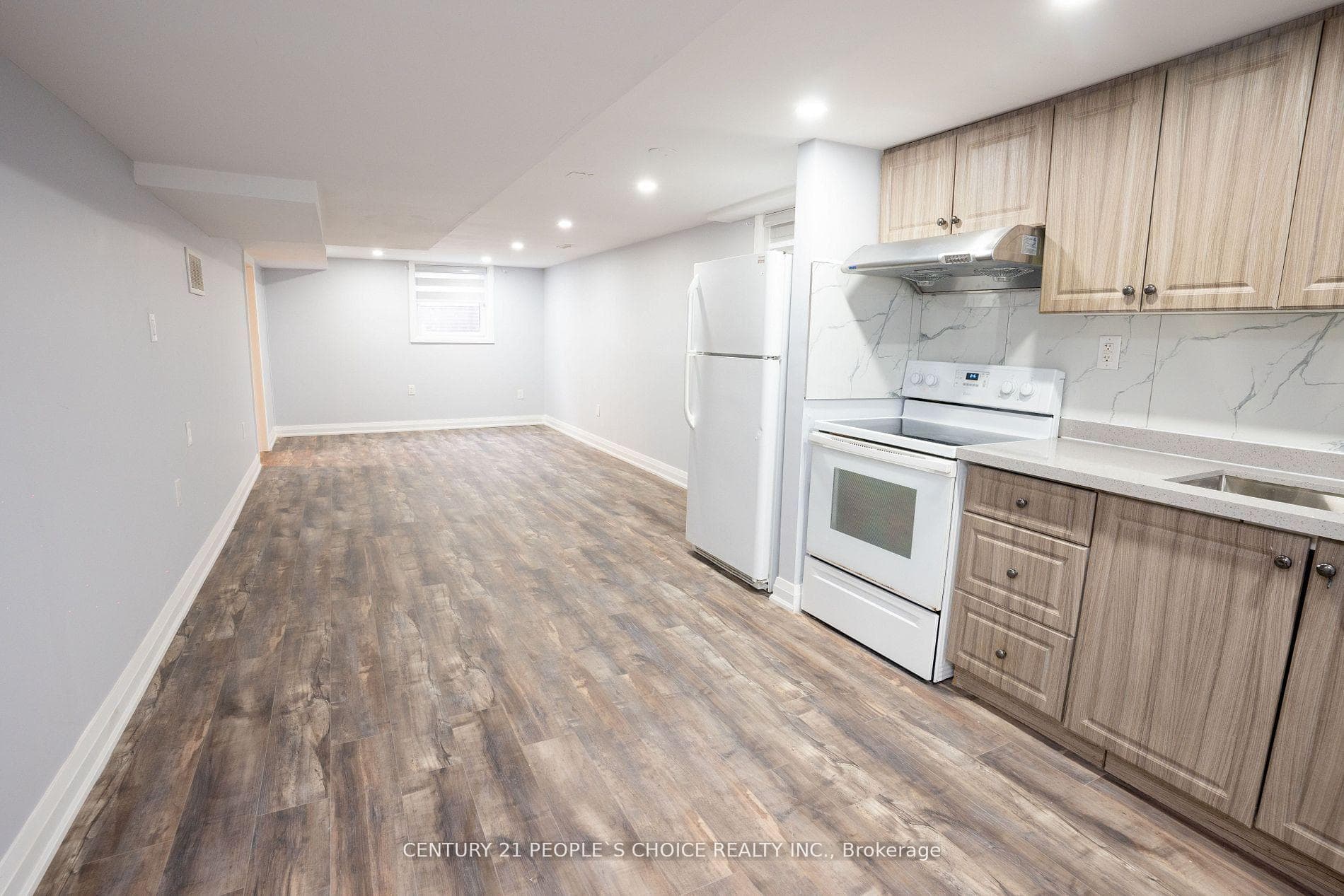 5 Ladore Drive photo 36