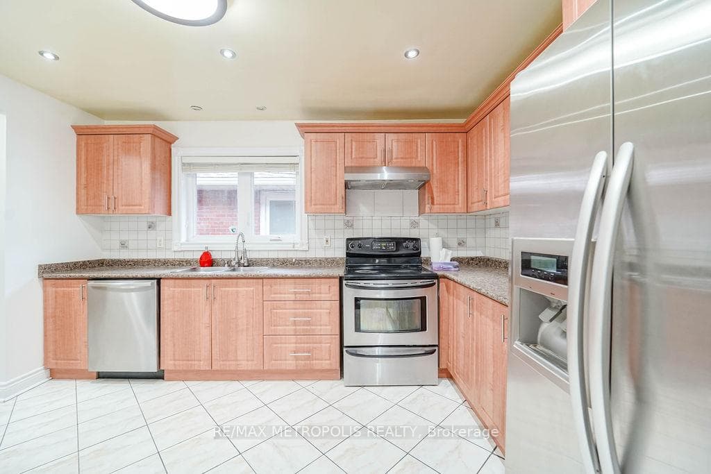 575 Bellamy Road photo 26