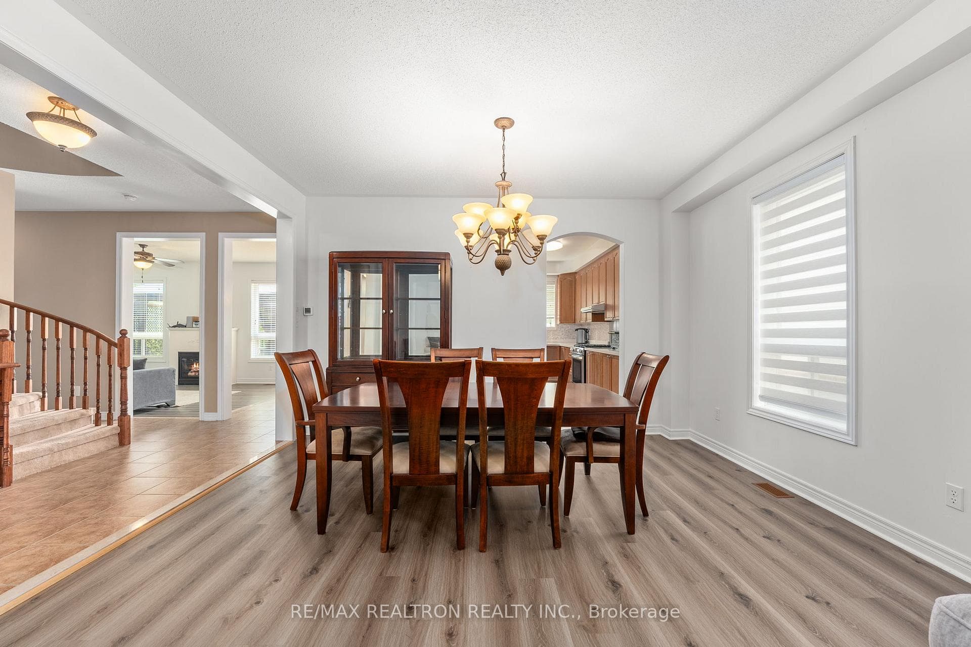 200 Roseborough Drive photo 10