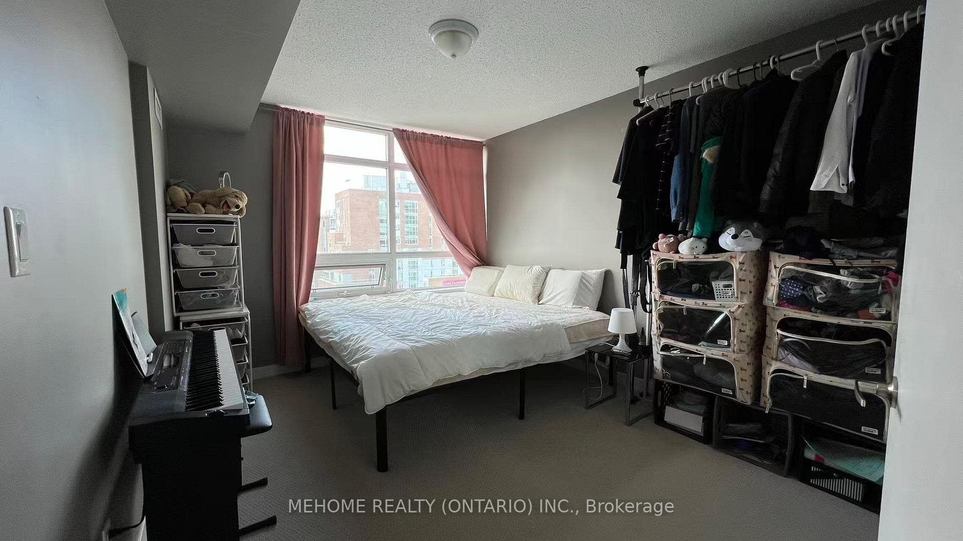 816 Lansdowne Avenue Unit 1111 photo 6