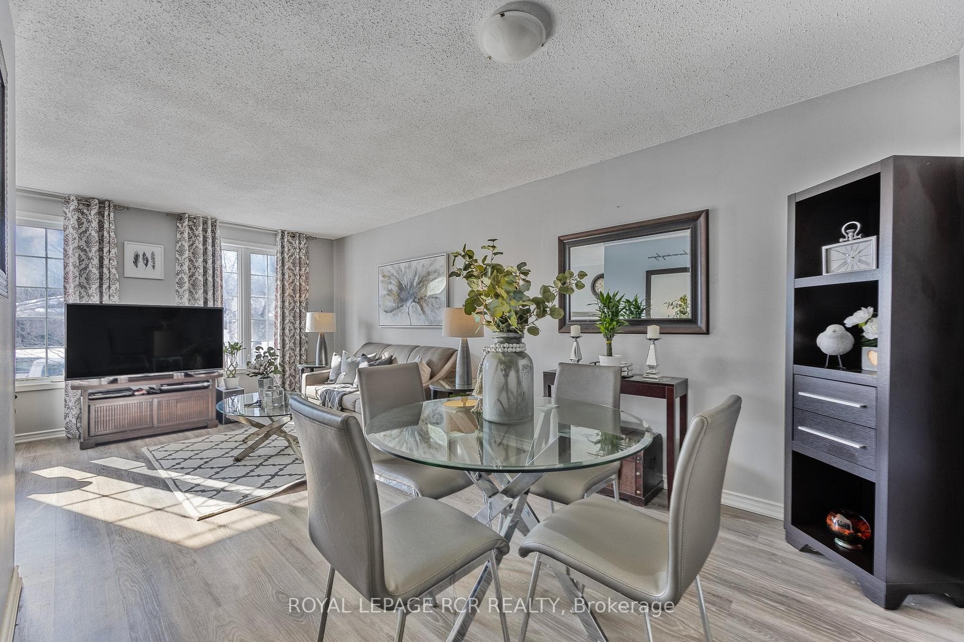 35 Diane Drive photo 11