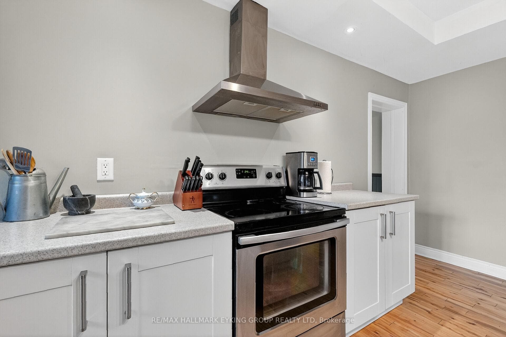 1762 Scott Street photo 17