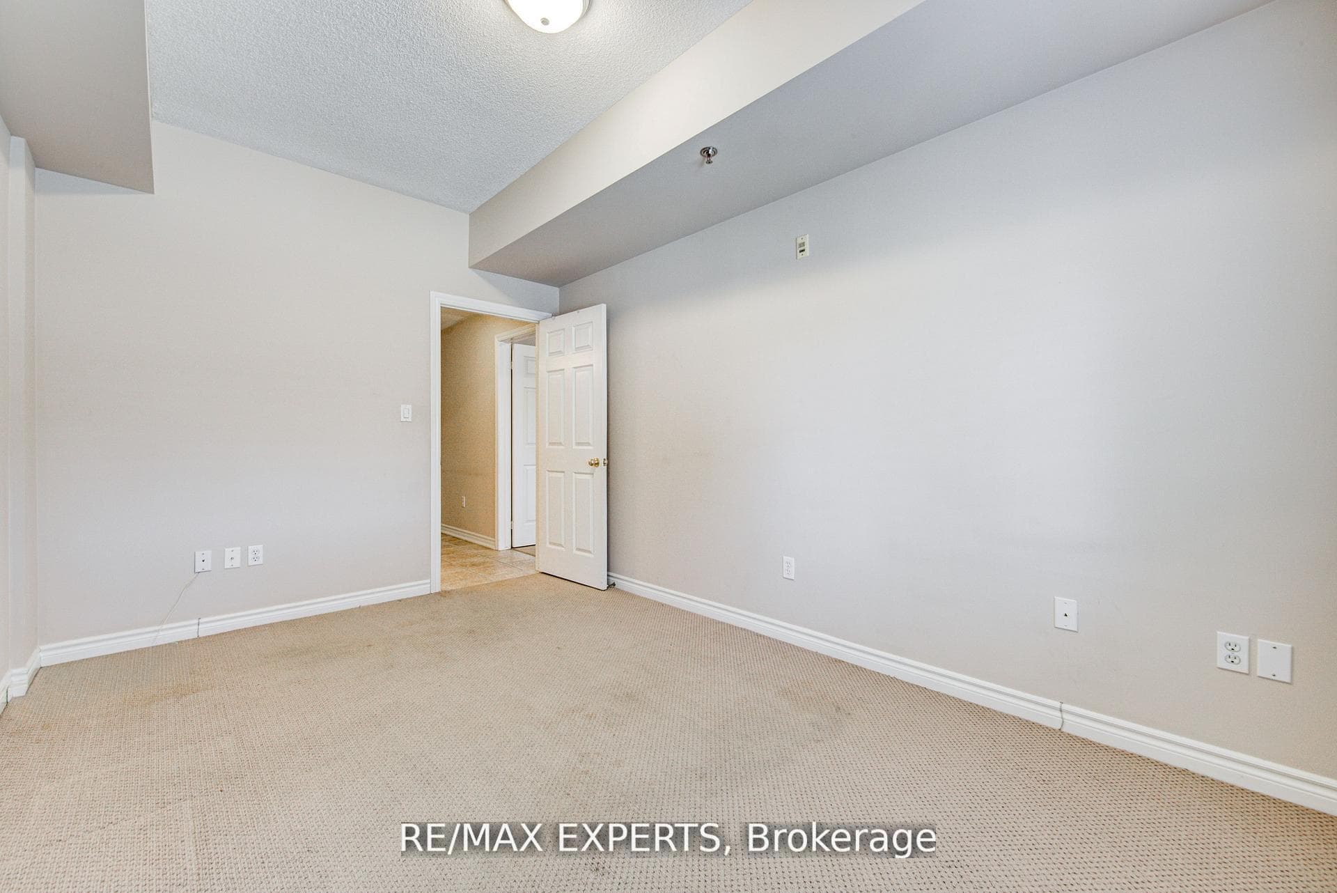 391 Plains Road Unit 102 photo 26
