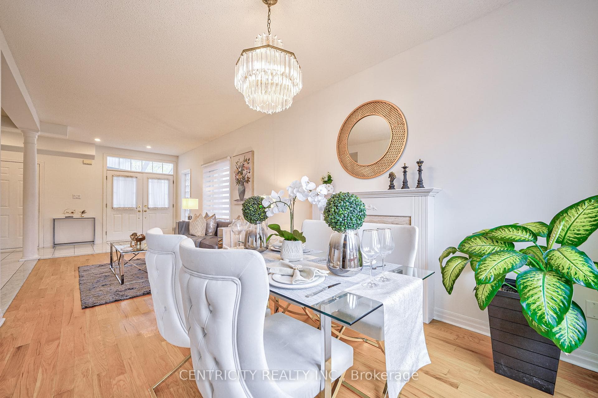 60 Peninsula Crescent photo 8