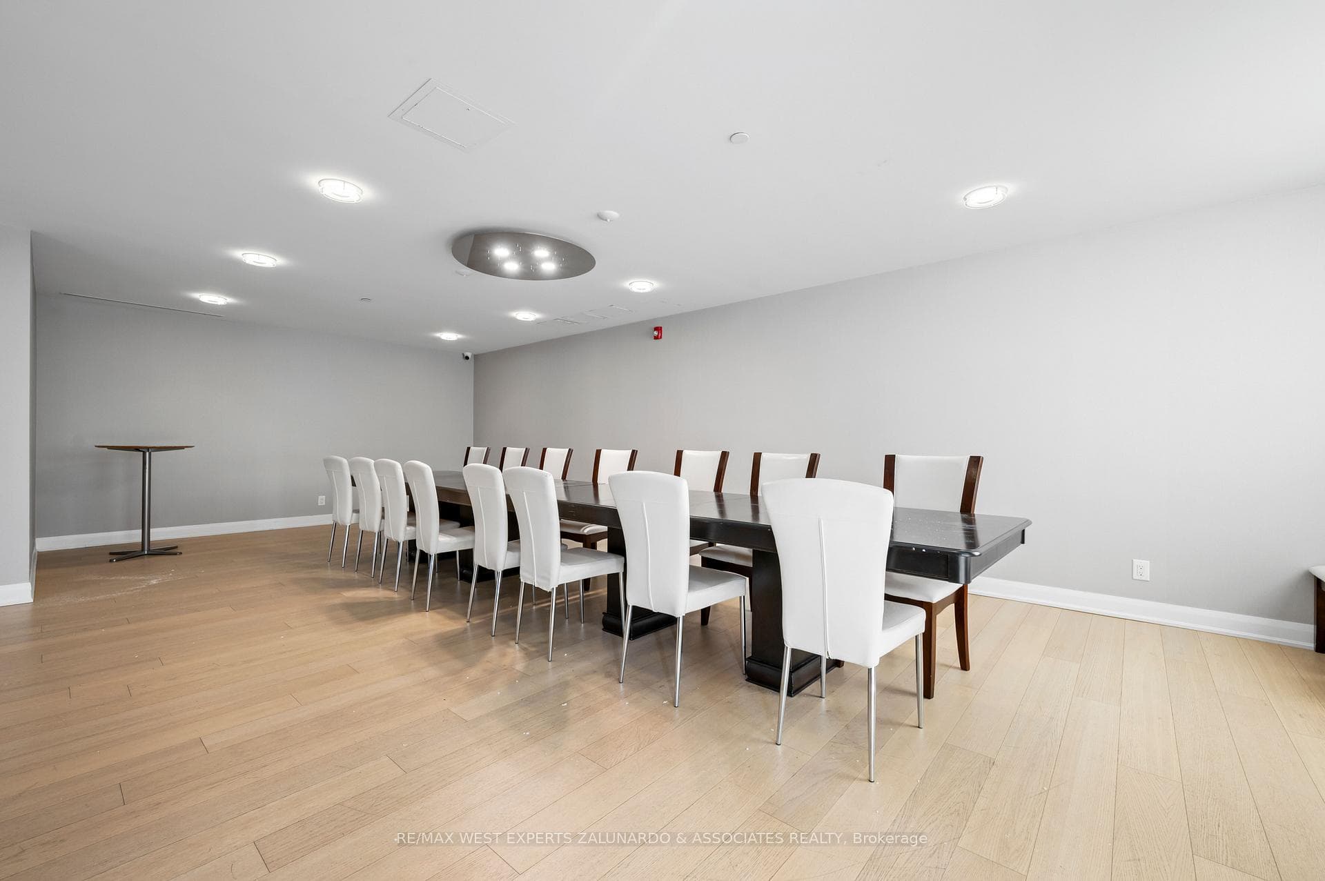 4700 Highway 7 Road Unit 412 photo 37