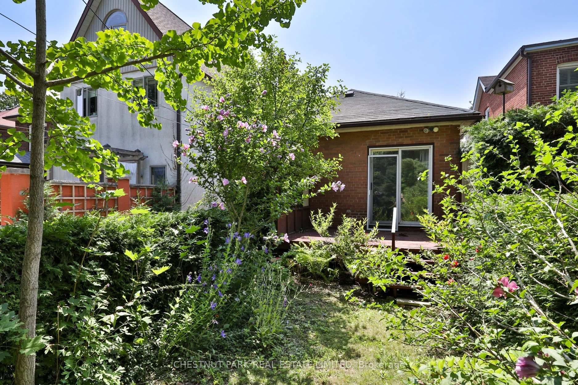 254 Cranbrooke Avenue photo 9