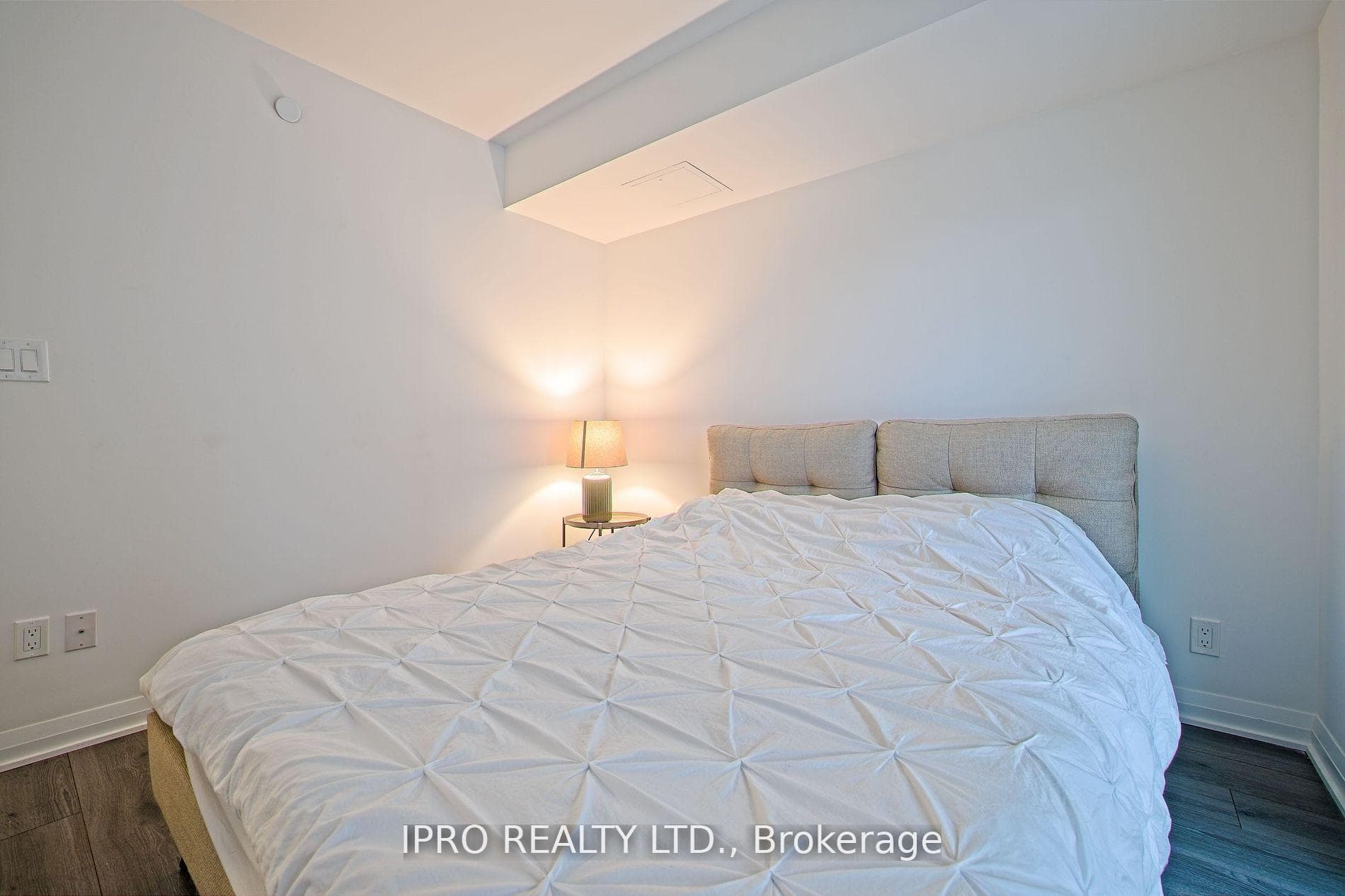 99 Foxbar Road Unit 409 photo 35