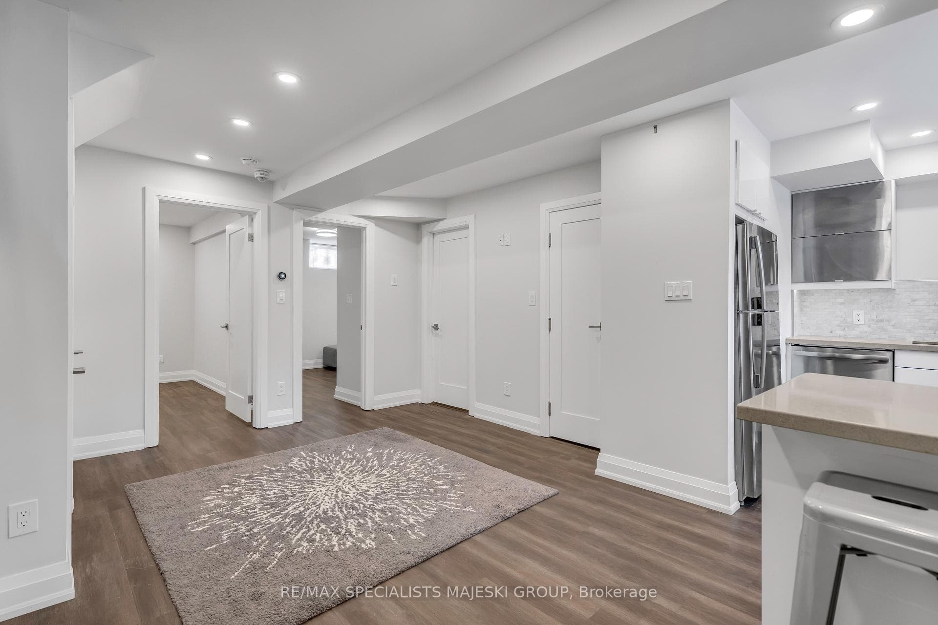 27 Heydon Park Road photo 31