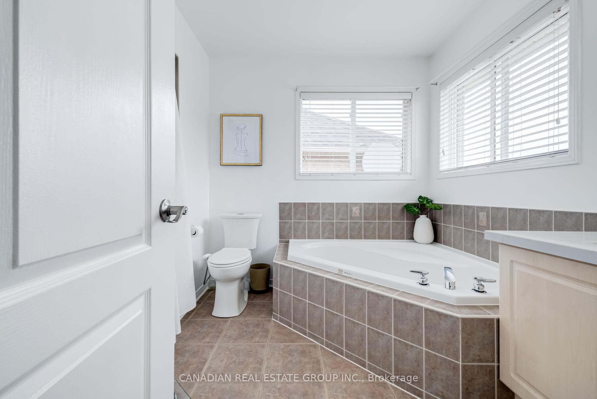 103 Fairhill Avenue photo 23