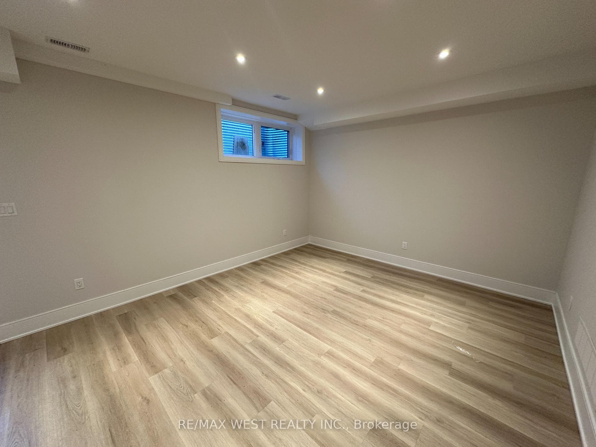 386B Rimilton Avenue photo 34
