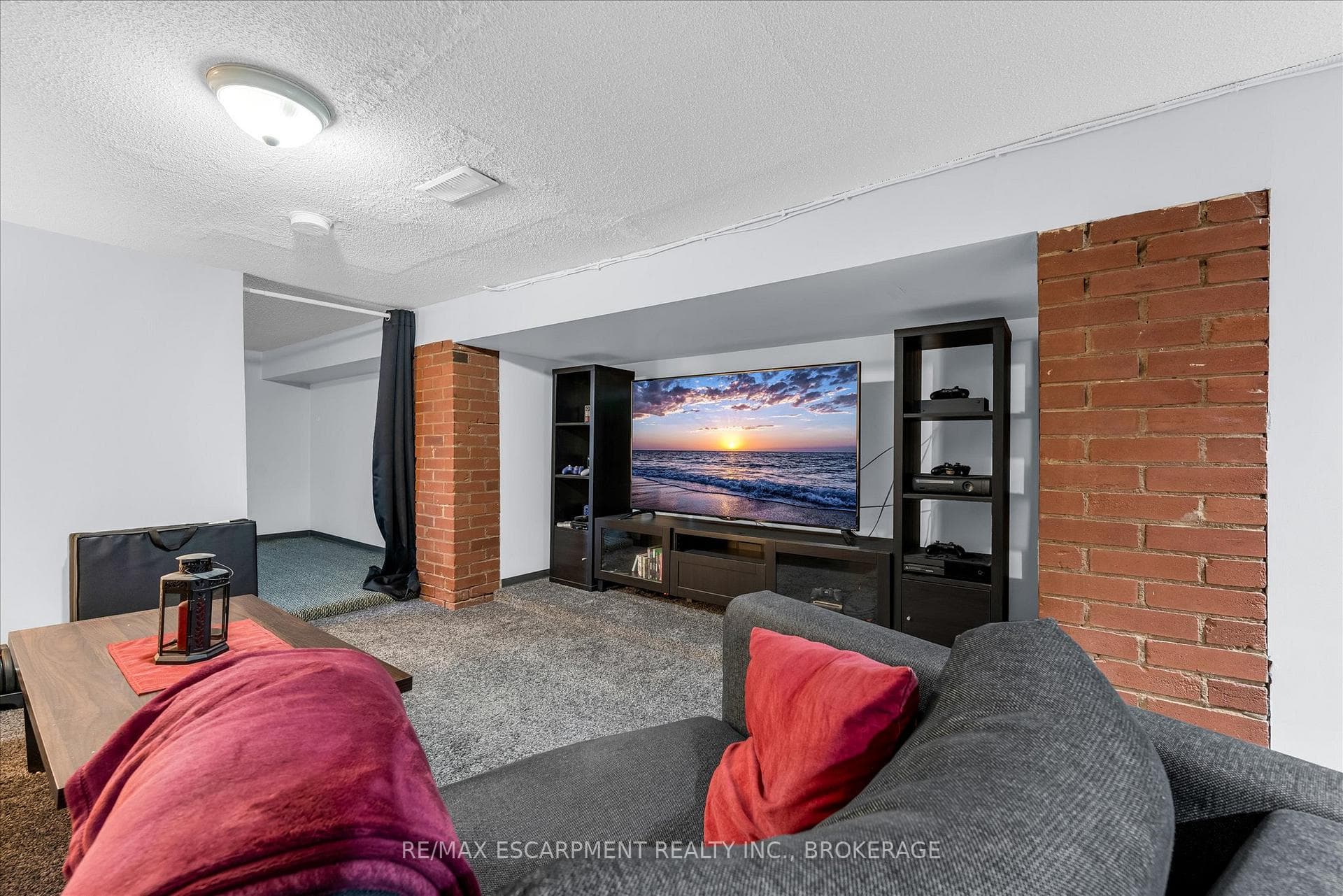 121 Edgemont Street photo 30