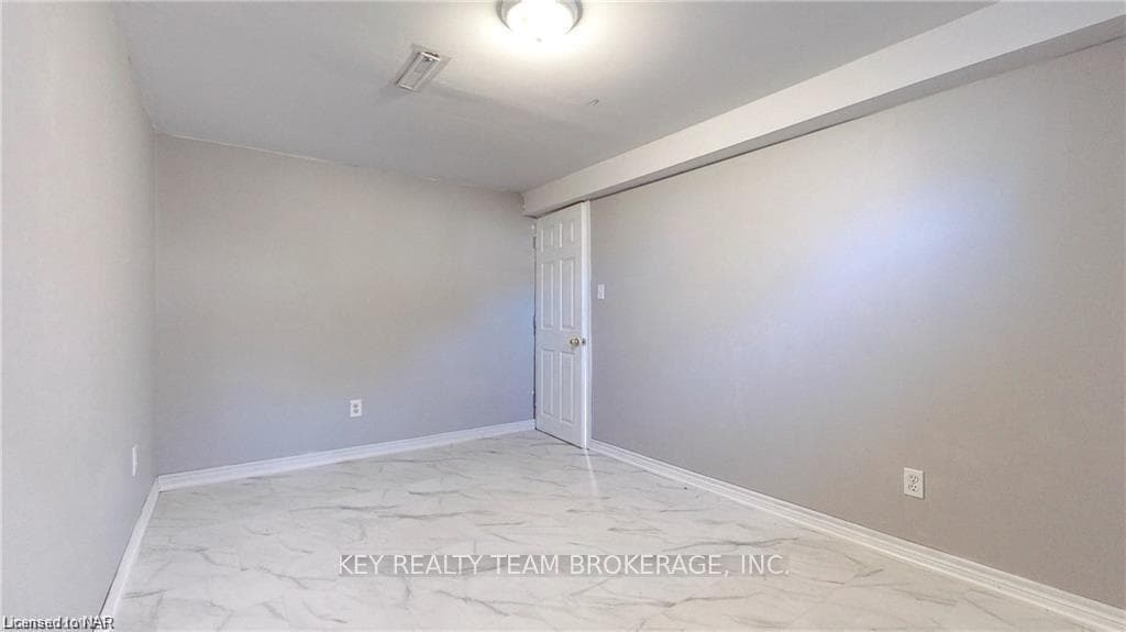 10 HILL PARK Lane photo 16