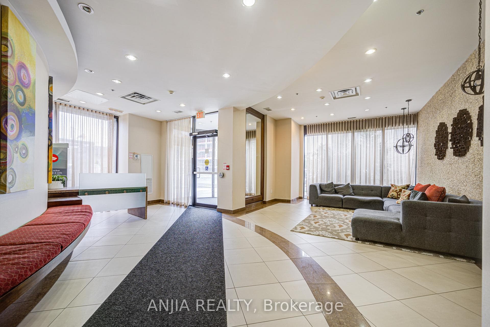 760 Sheppard Avenue Unit 313 photo 32