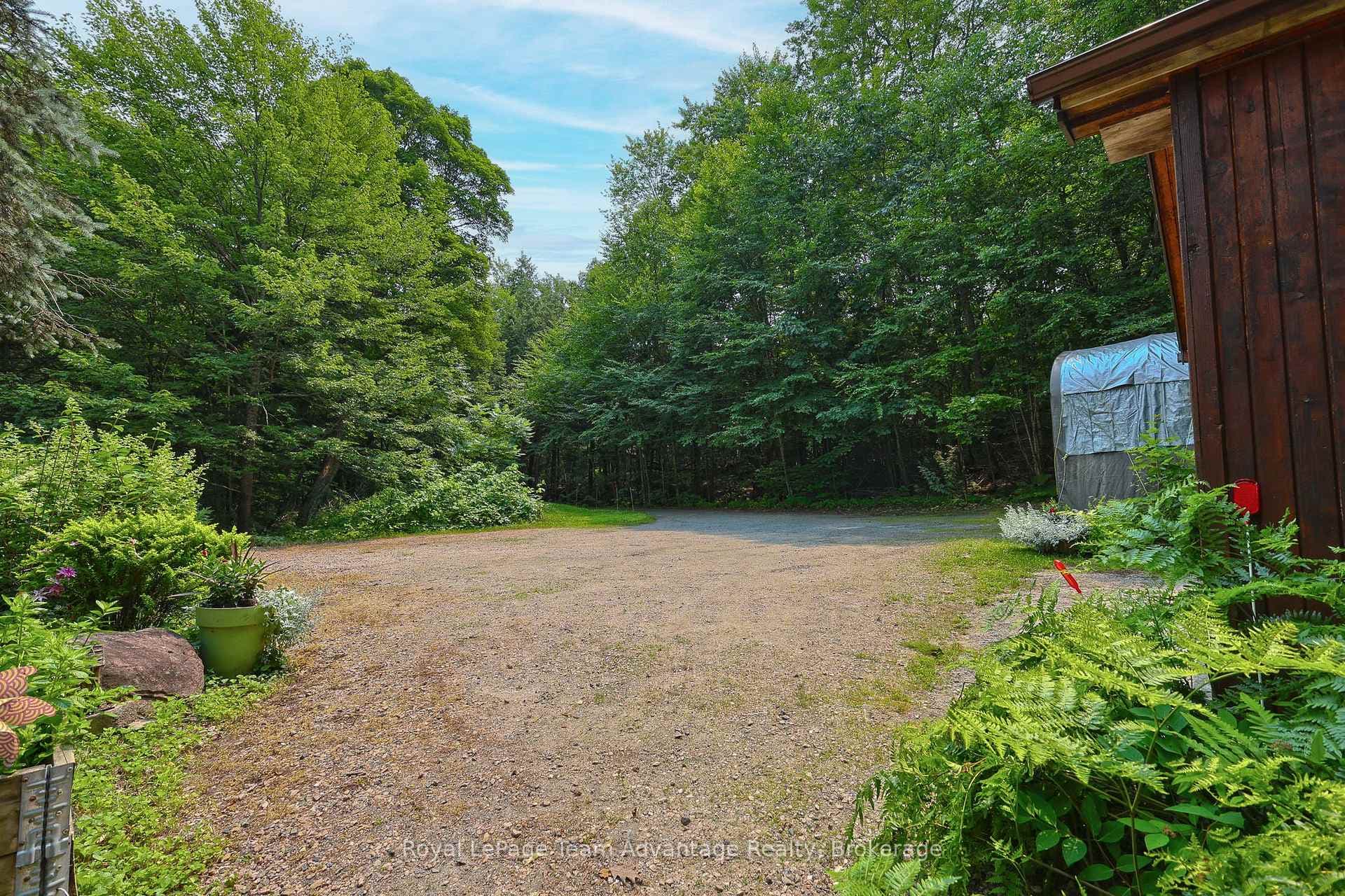 30 Bartlett Drive photo 39