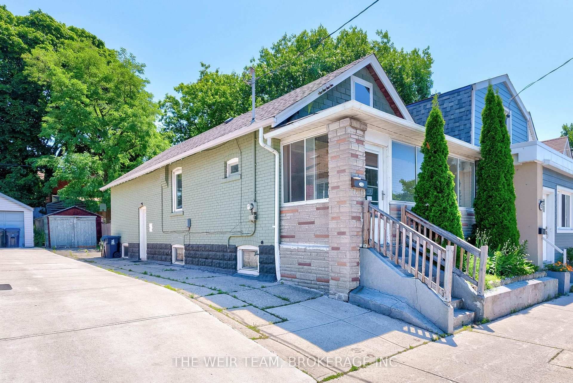 1155 Woodbine Avenue photo 2