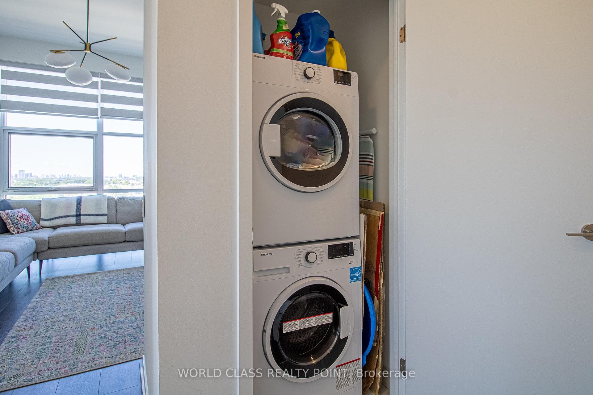 1787 St. Clair Avenue Unit 906 photo 19