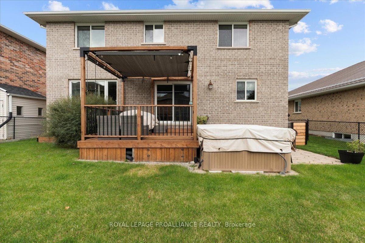 29 Kipling Drive photo 34