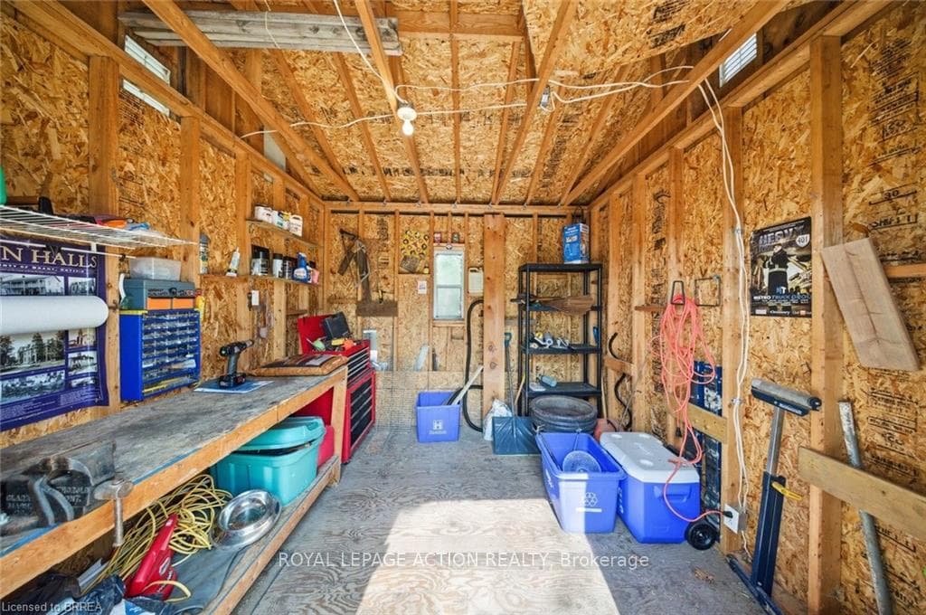 9 Keeton Lane photo 35