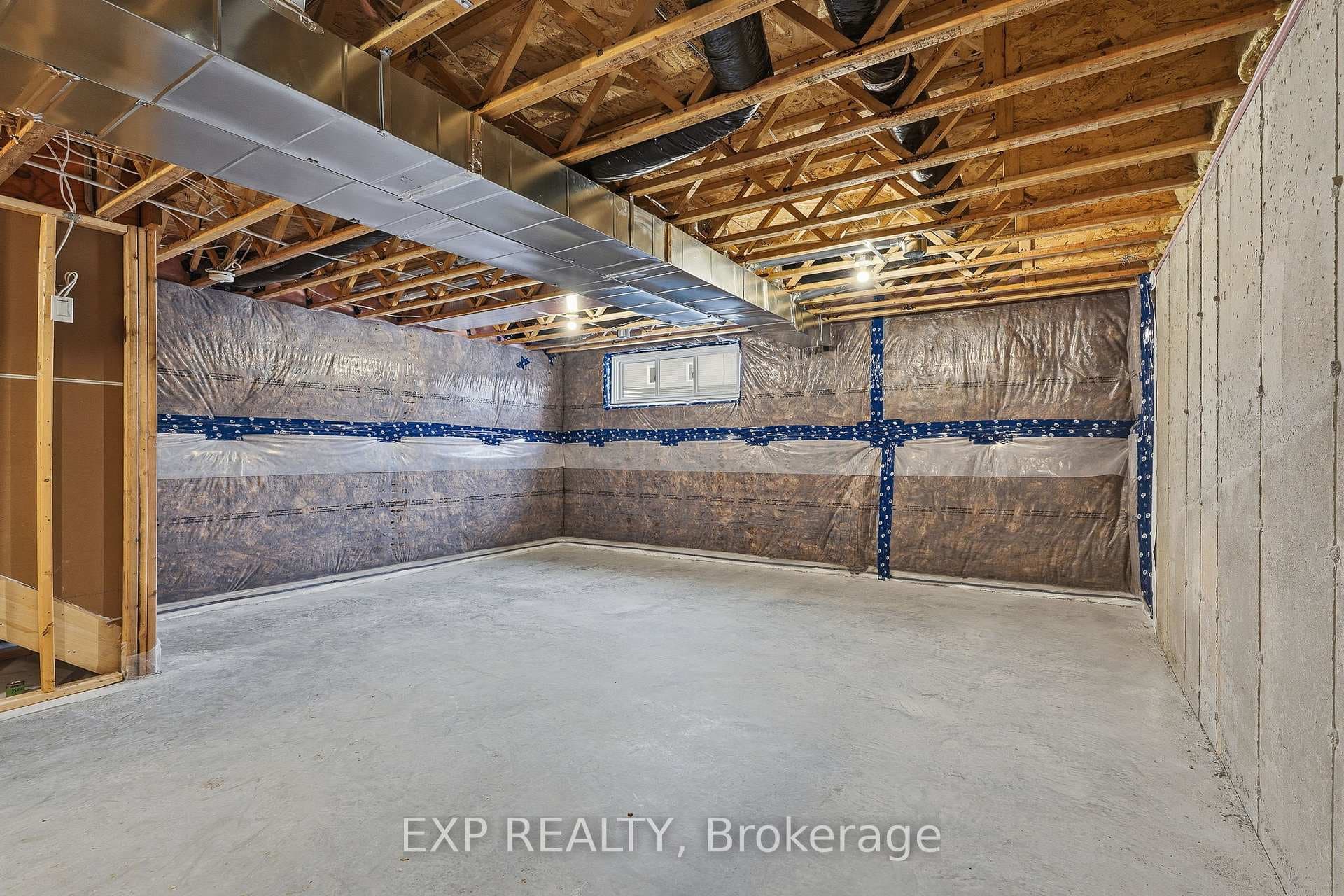 142 Elizabeth Street photo 17