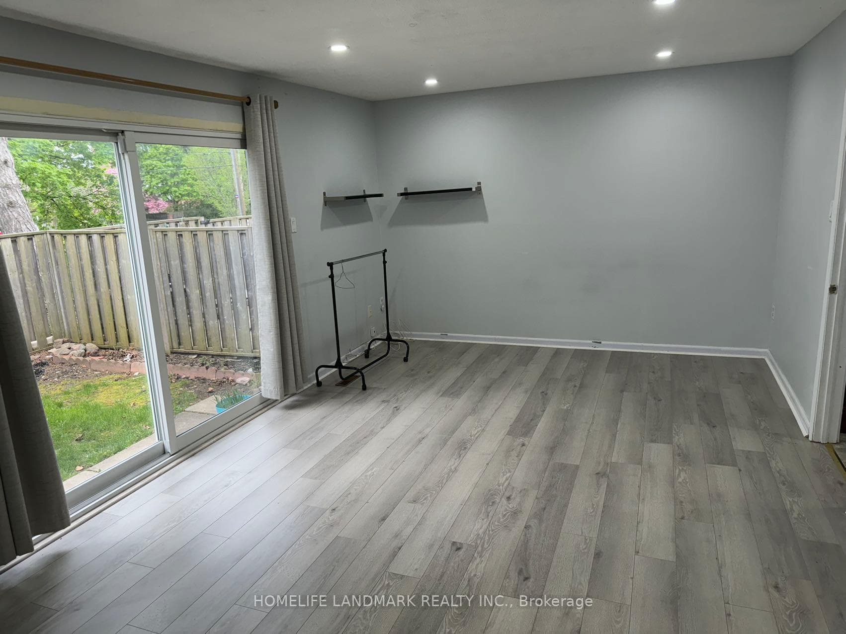 91 L'amoreaux Dr Drive Unit 128 photo 8