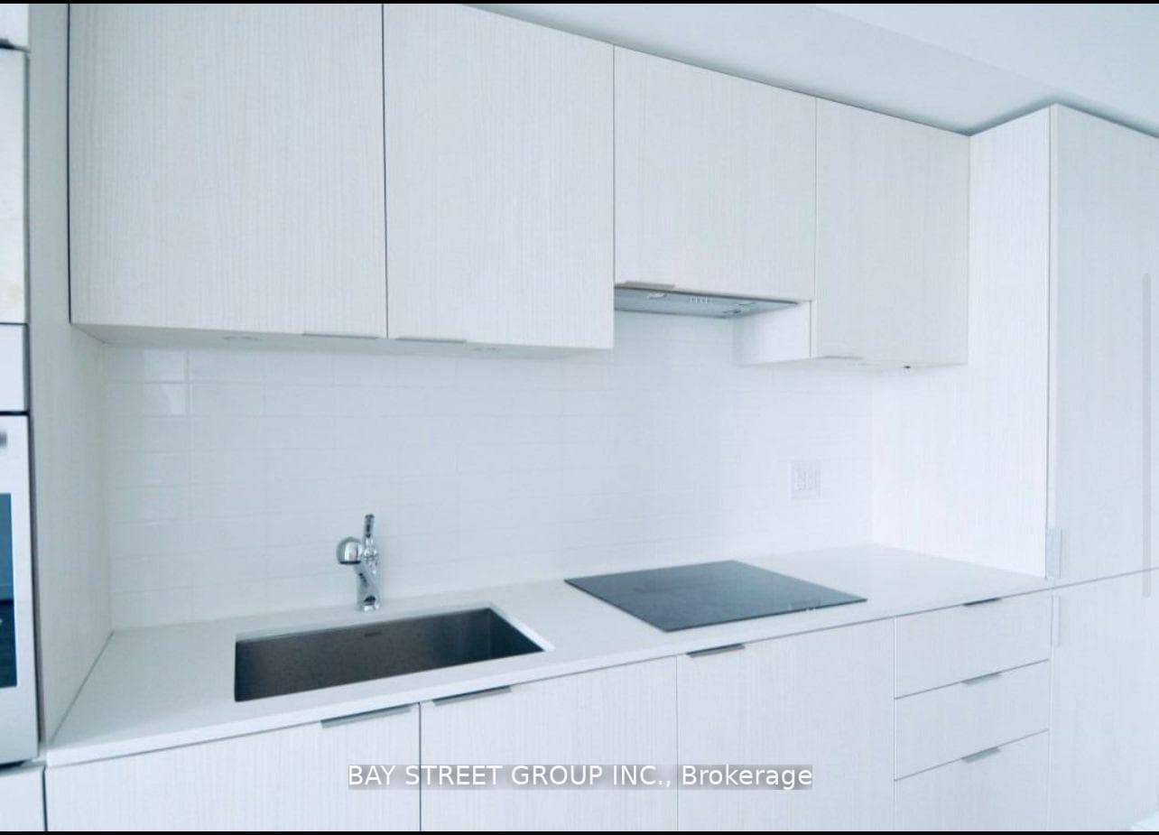 11 Wellesley Street Unit 4109 photo 5