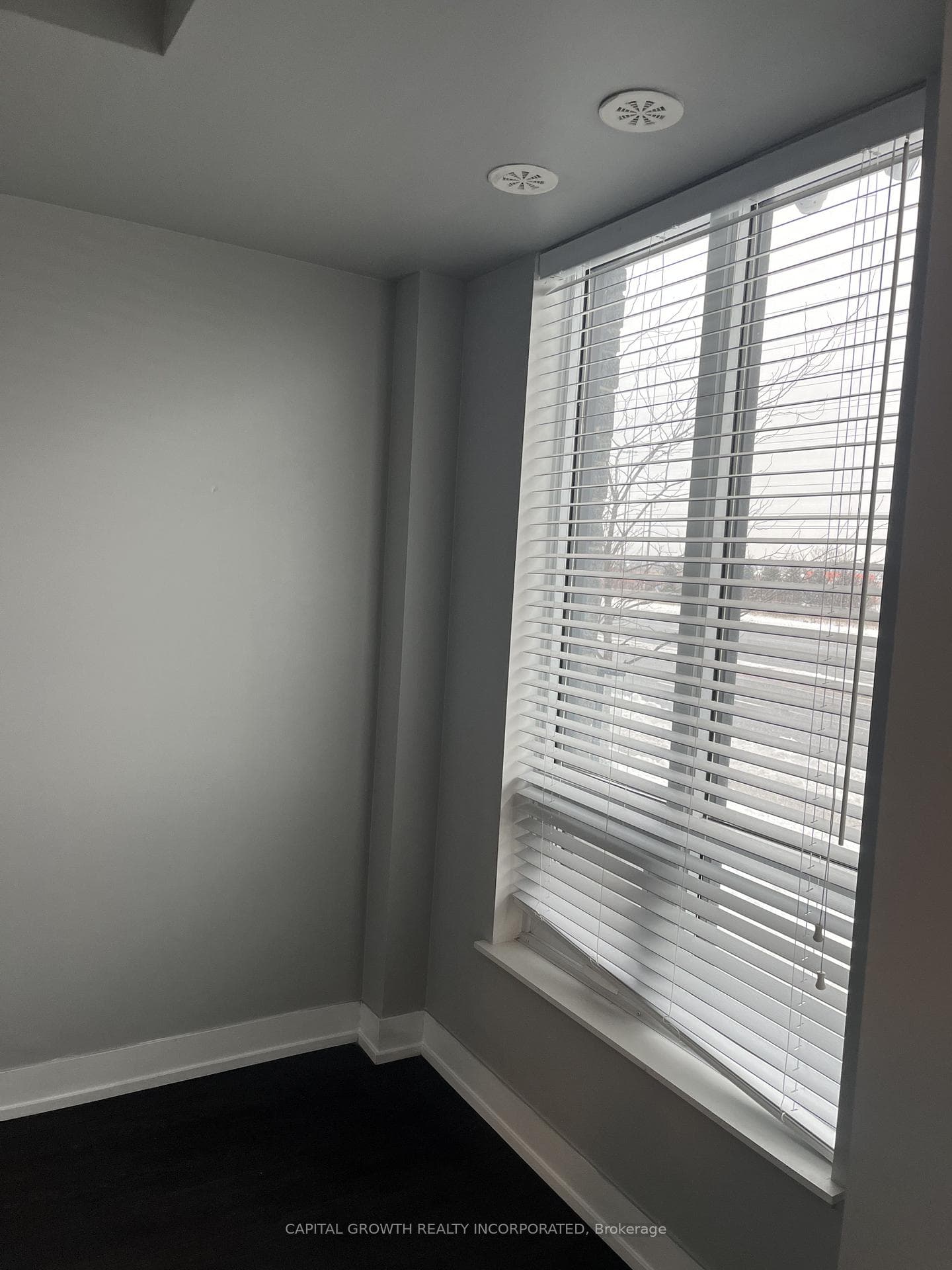 1245 Bayly Street Unit 11 photo 20