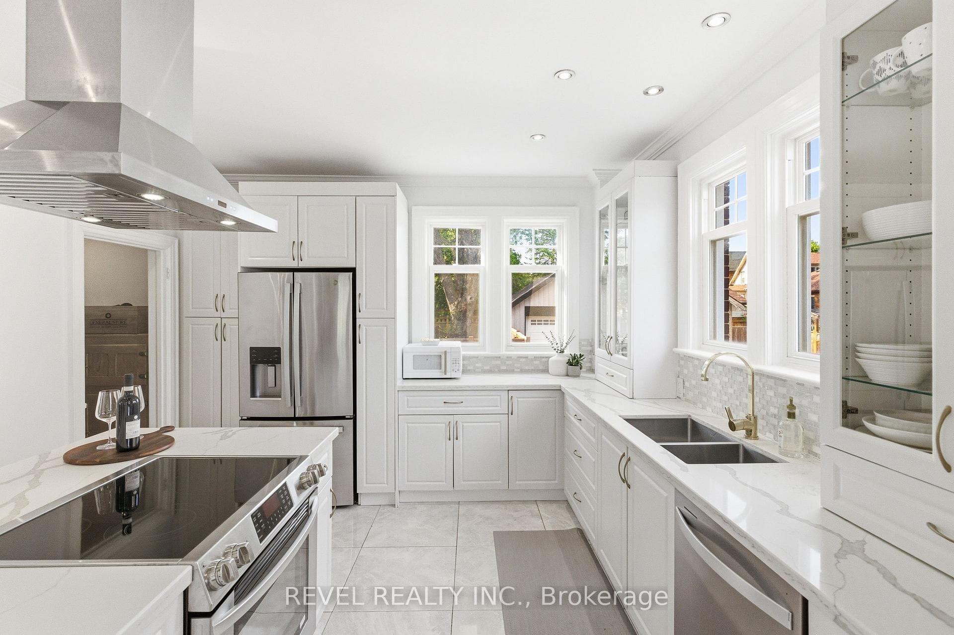 308 King Street photo 6
