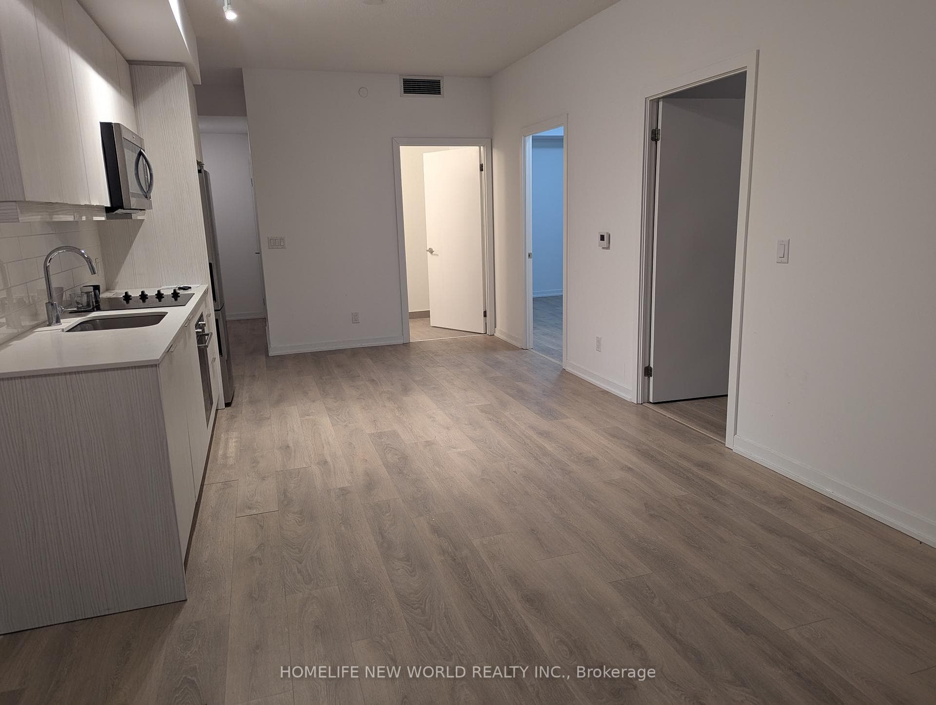 36 Forest Manor Road Unit 1210 photo 11