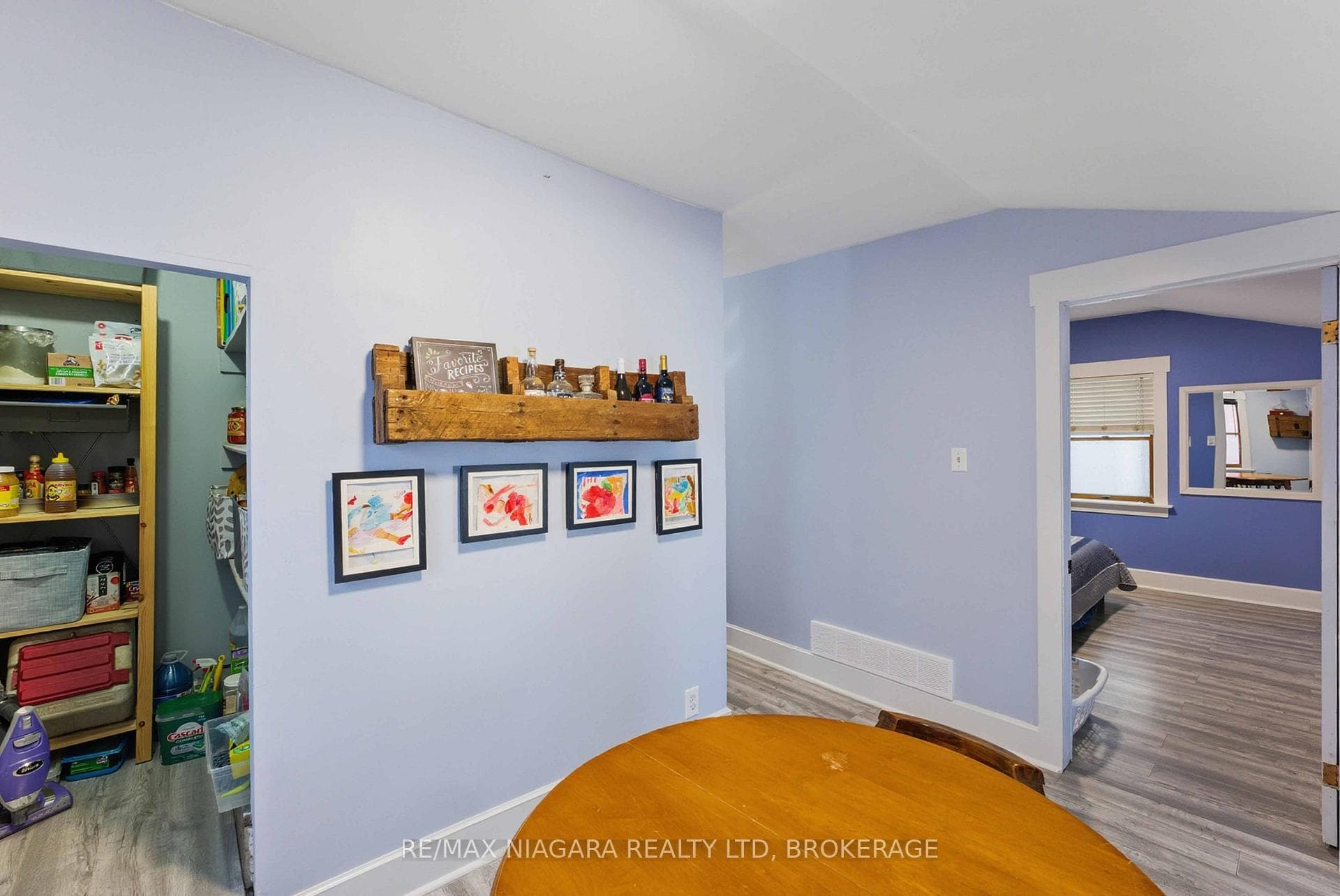 111 LOUISA Street photo 14