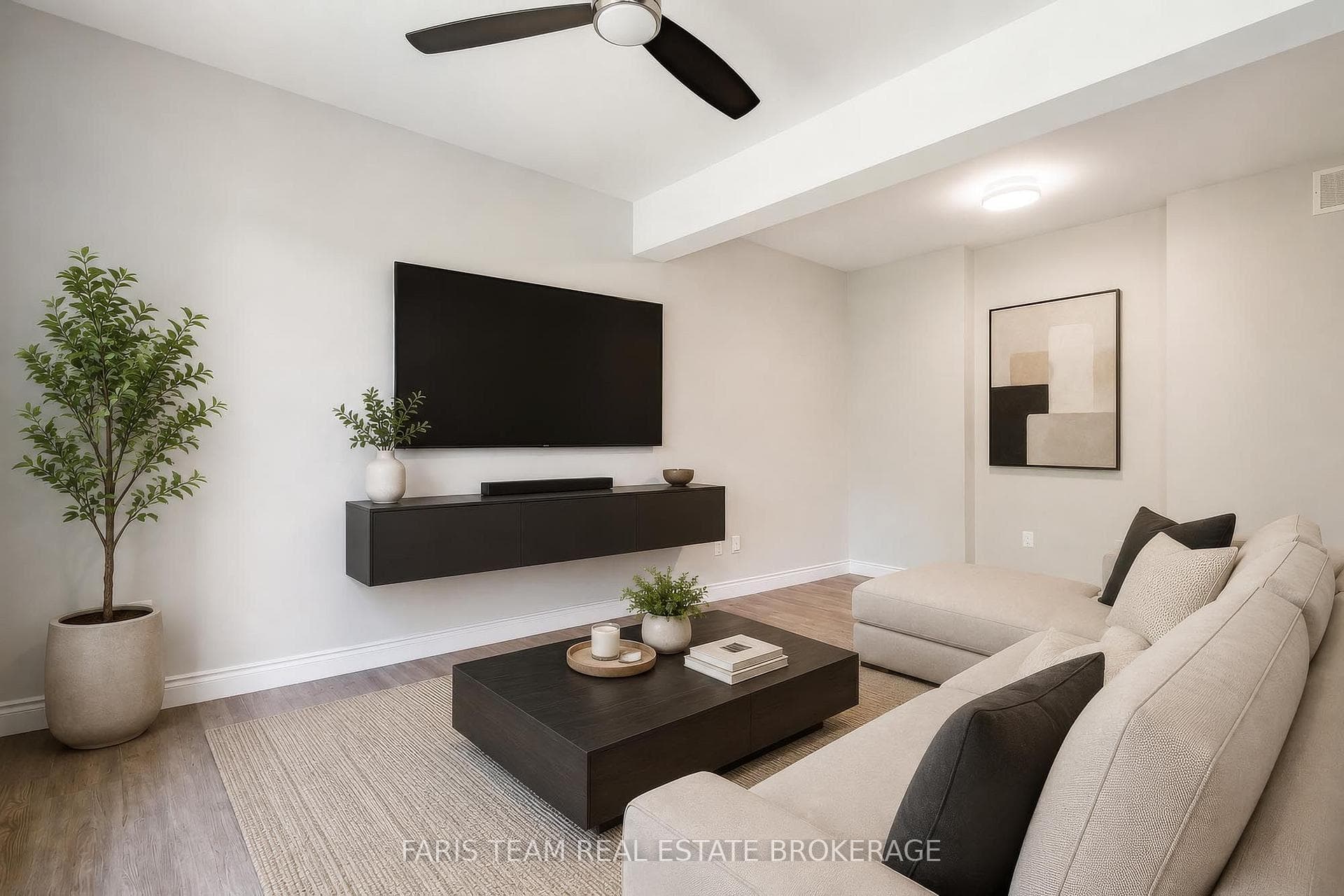 33 Sheppard Drive photo 11