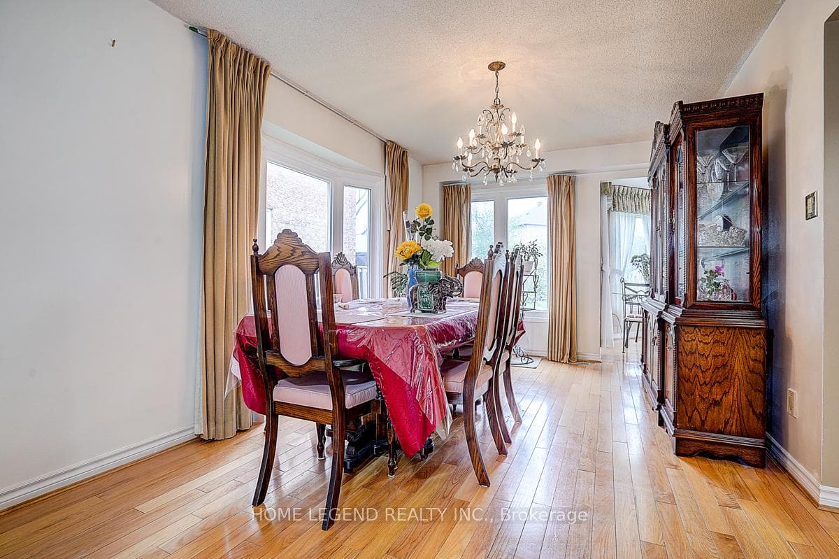 142 Highgate Drive photo 10