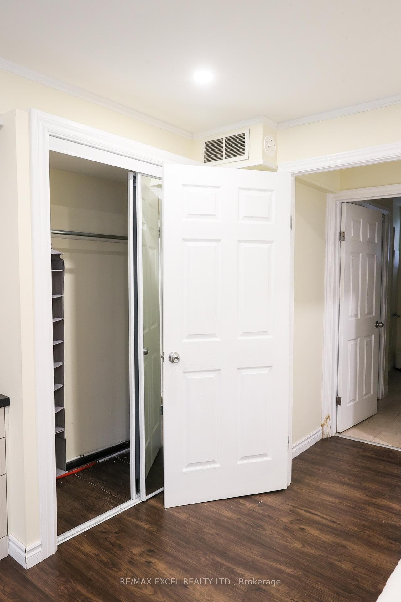 48 St Andrews Court photo 29