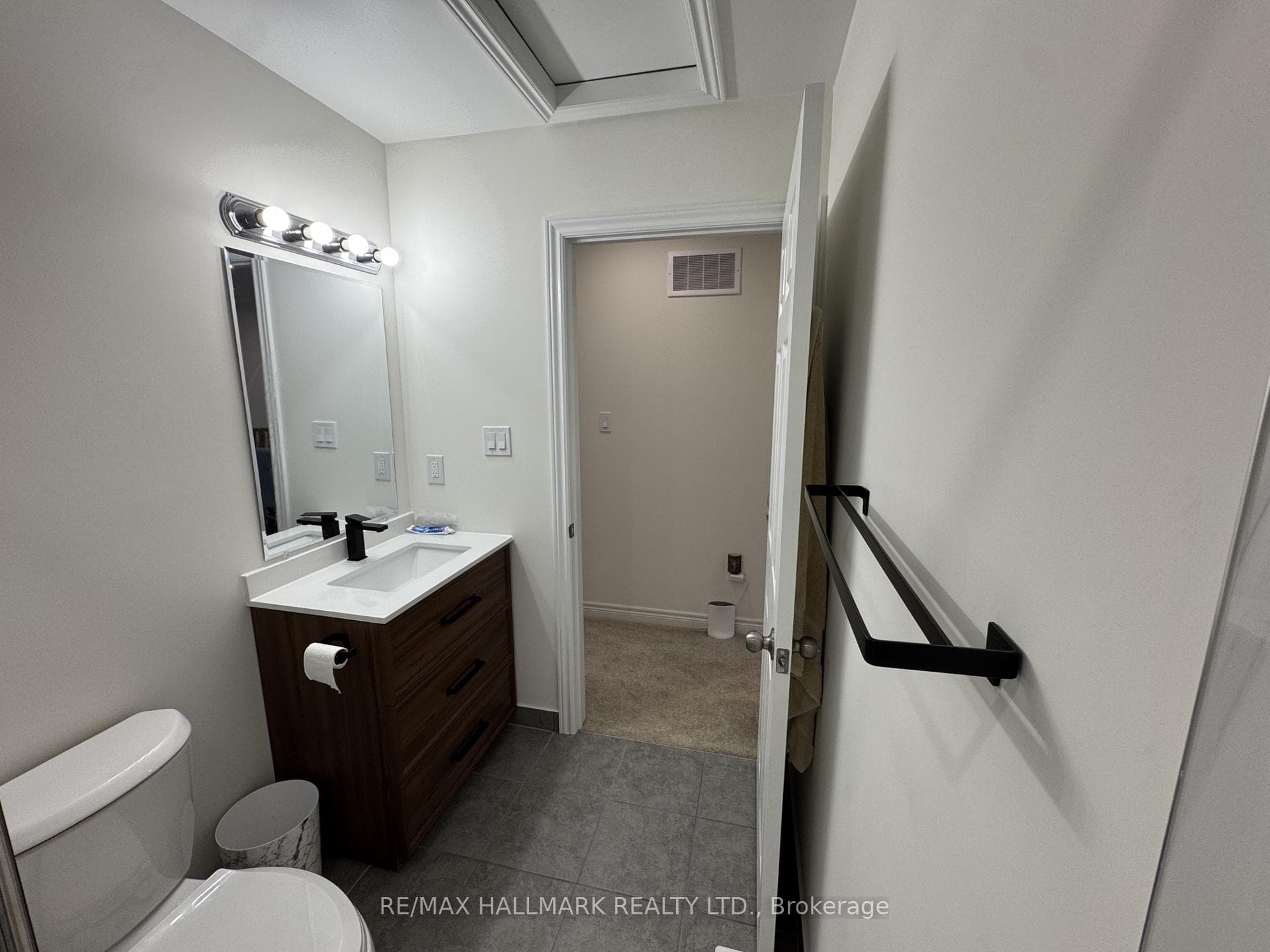 3945 Leonardo Street photo 29