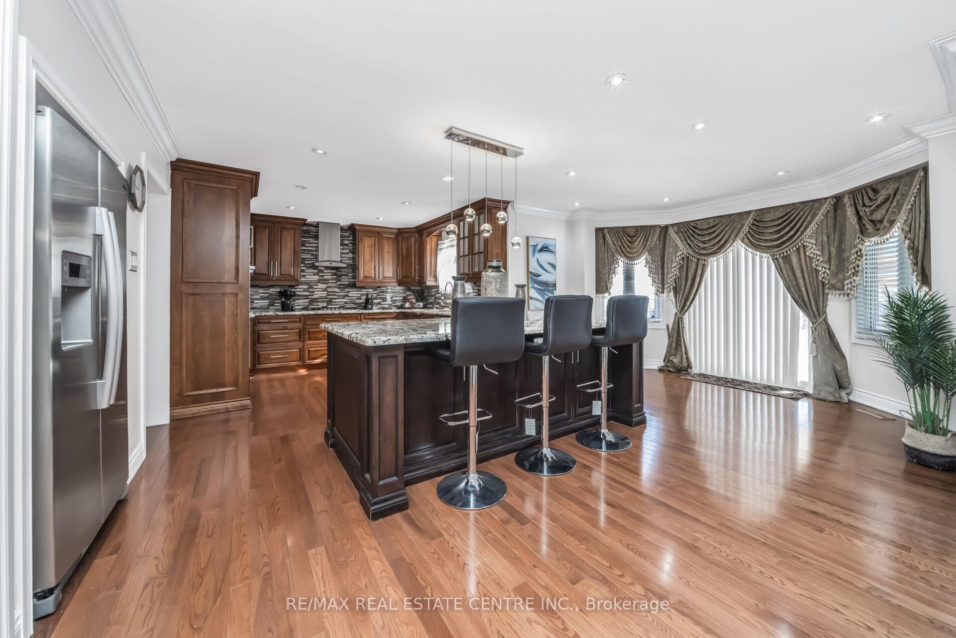 11 Moorehead Crescent photo 16