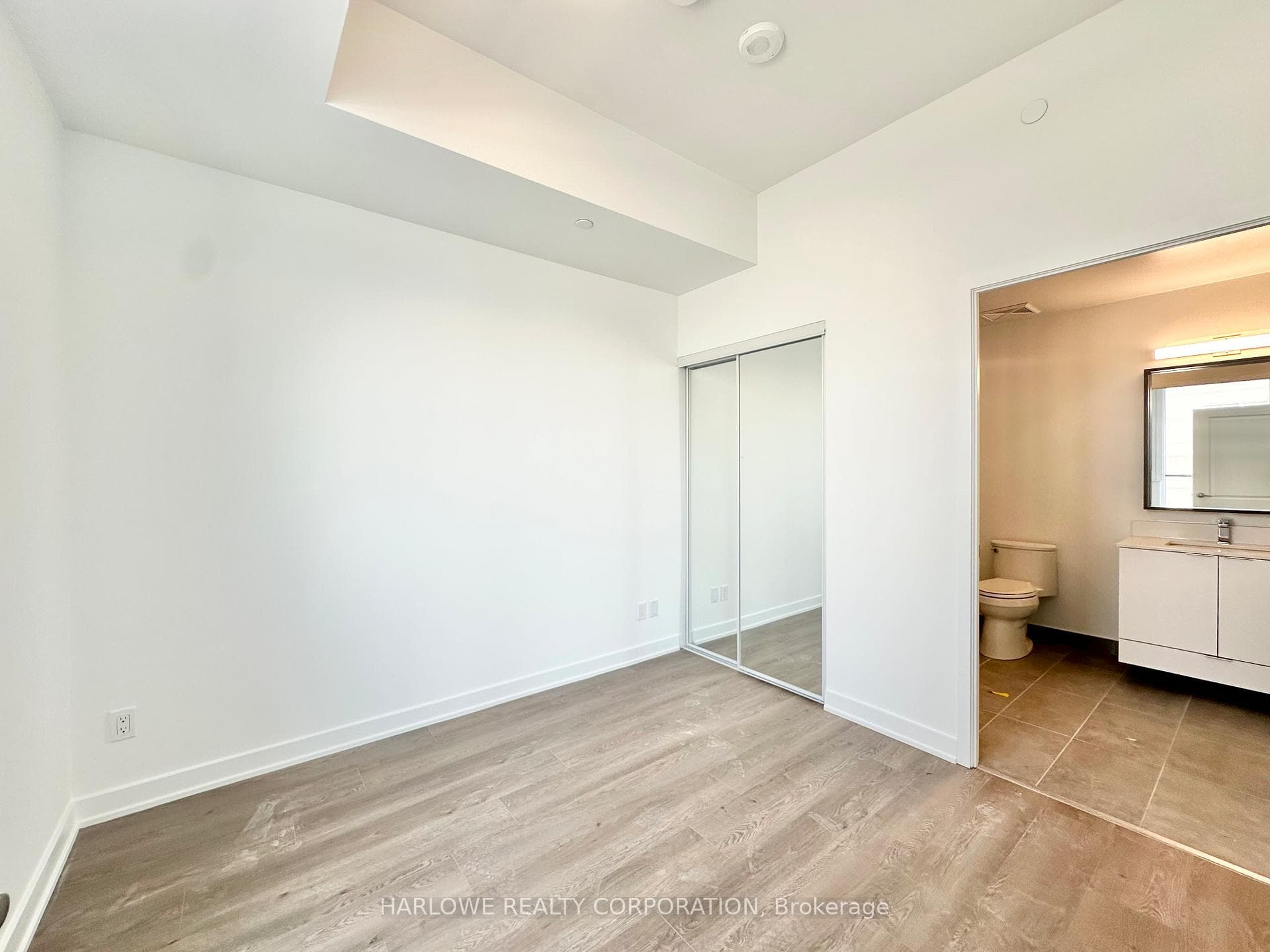 543 Richmond Street Unit PH16 photo 14