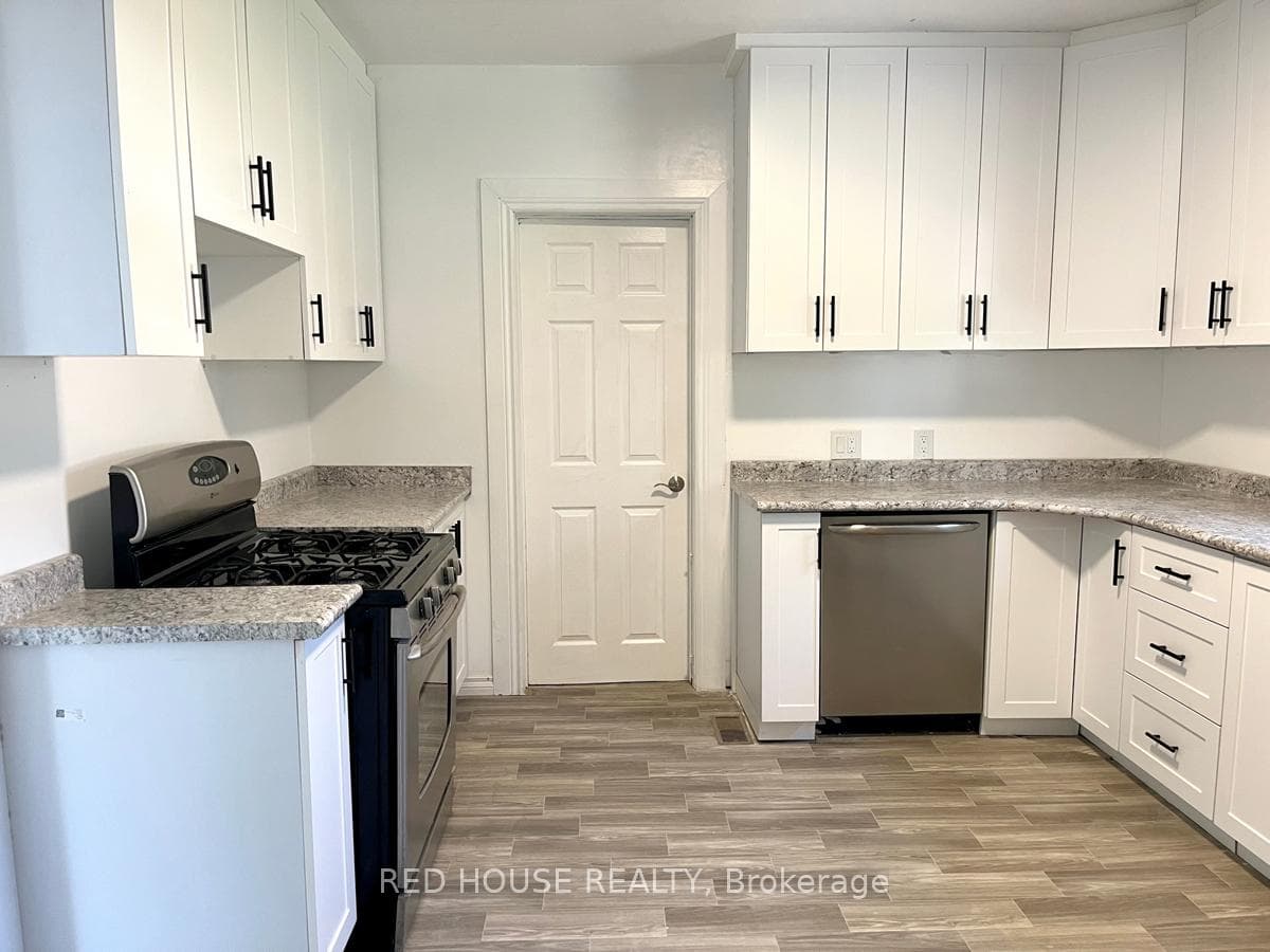 3866 Elm Street photo 8